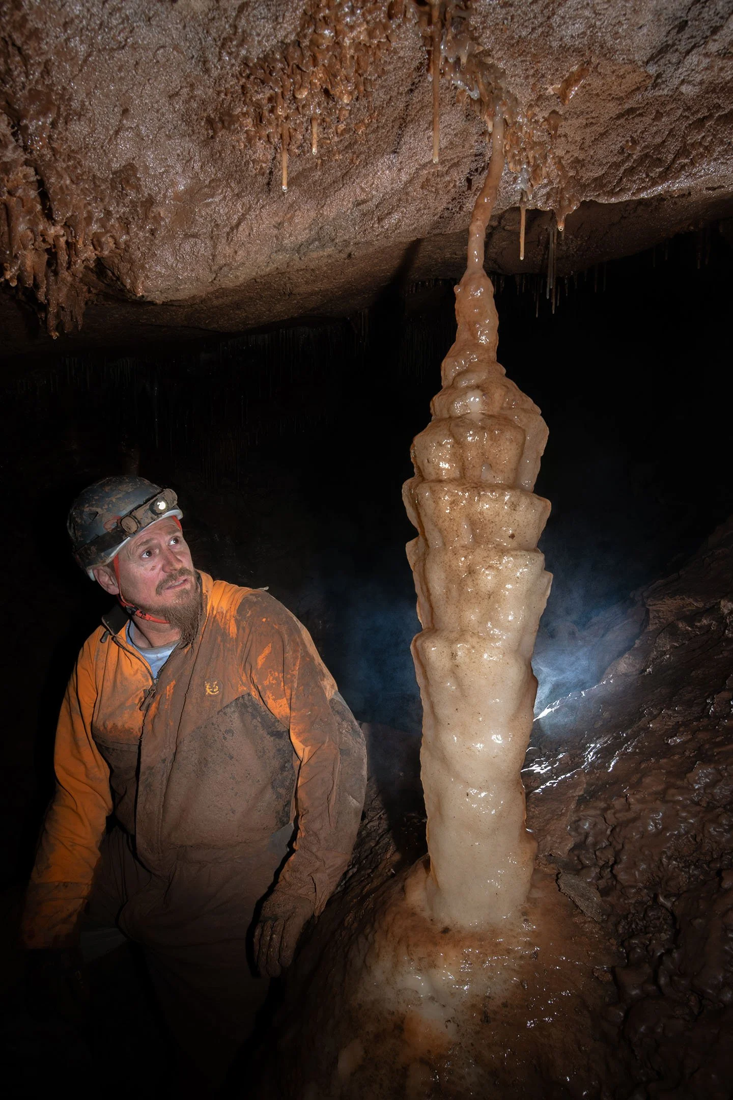 large-formation-in-maryland-cave.jpg