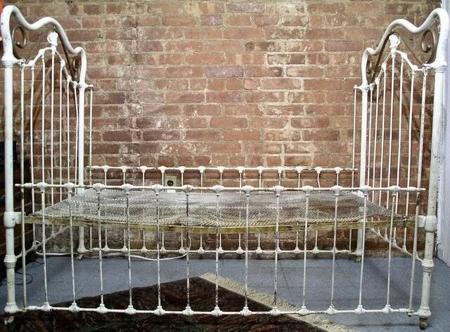 cast iron crib