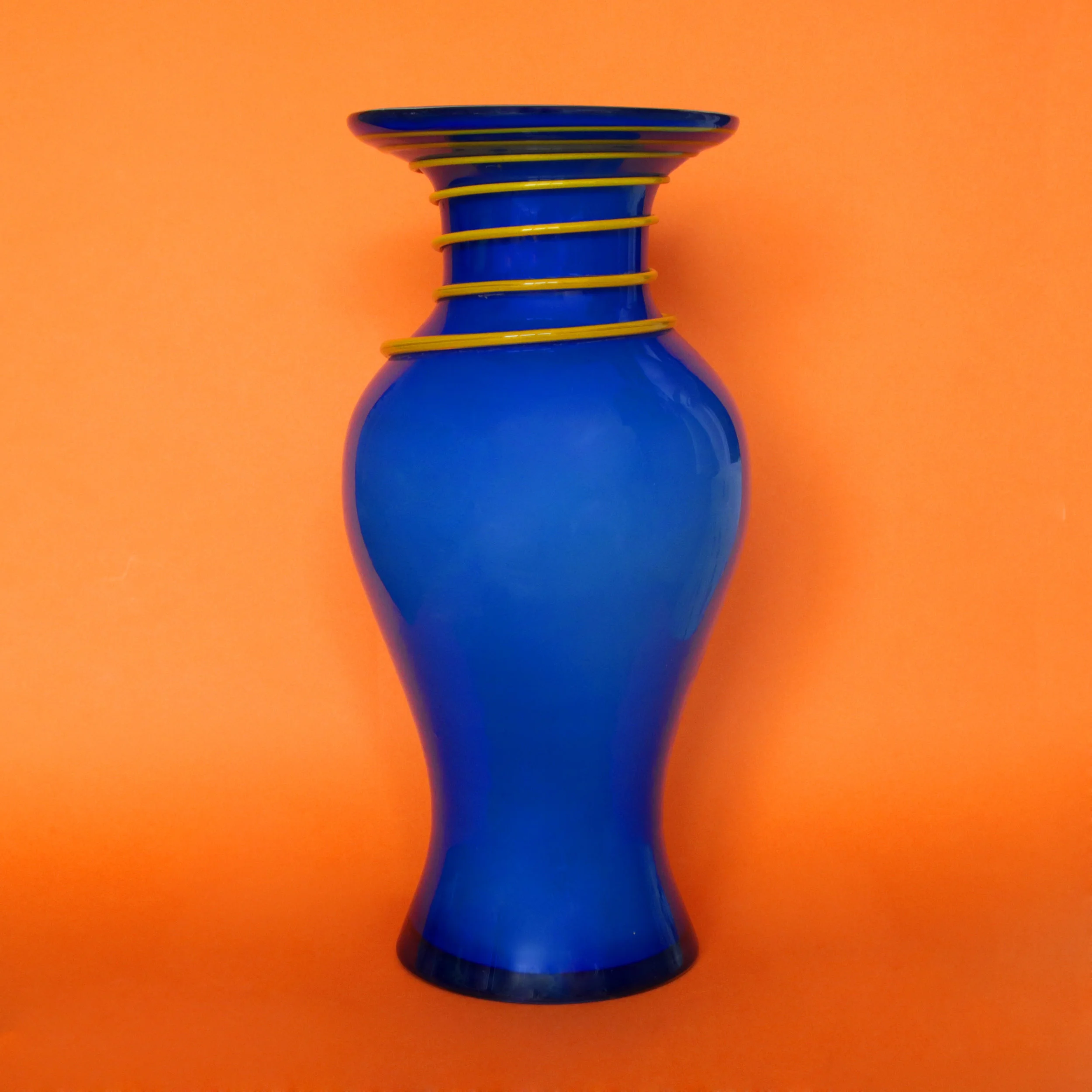 vase-bleu-jaune1.jpg