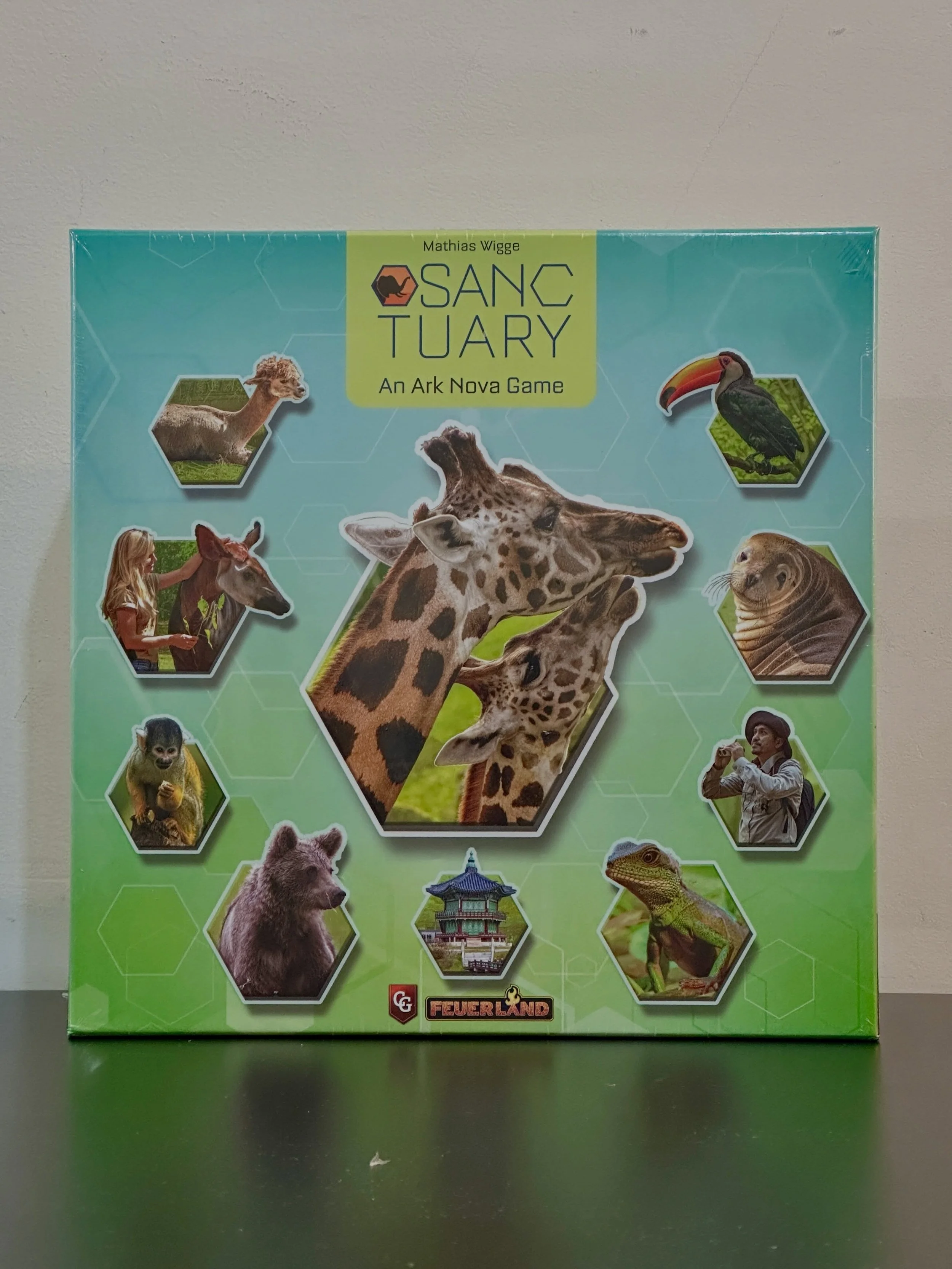 Build a modern zoo for animals and achieve conservation goals 🦒
&bull;
&bull;
&bull;
In Sanctuary, you will plan and design a modern, scientifically-managed zoo for animals and visitors. A supply of 135 unique zoo tiles provides you with animals, bu