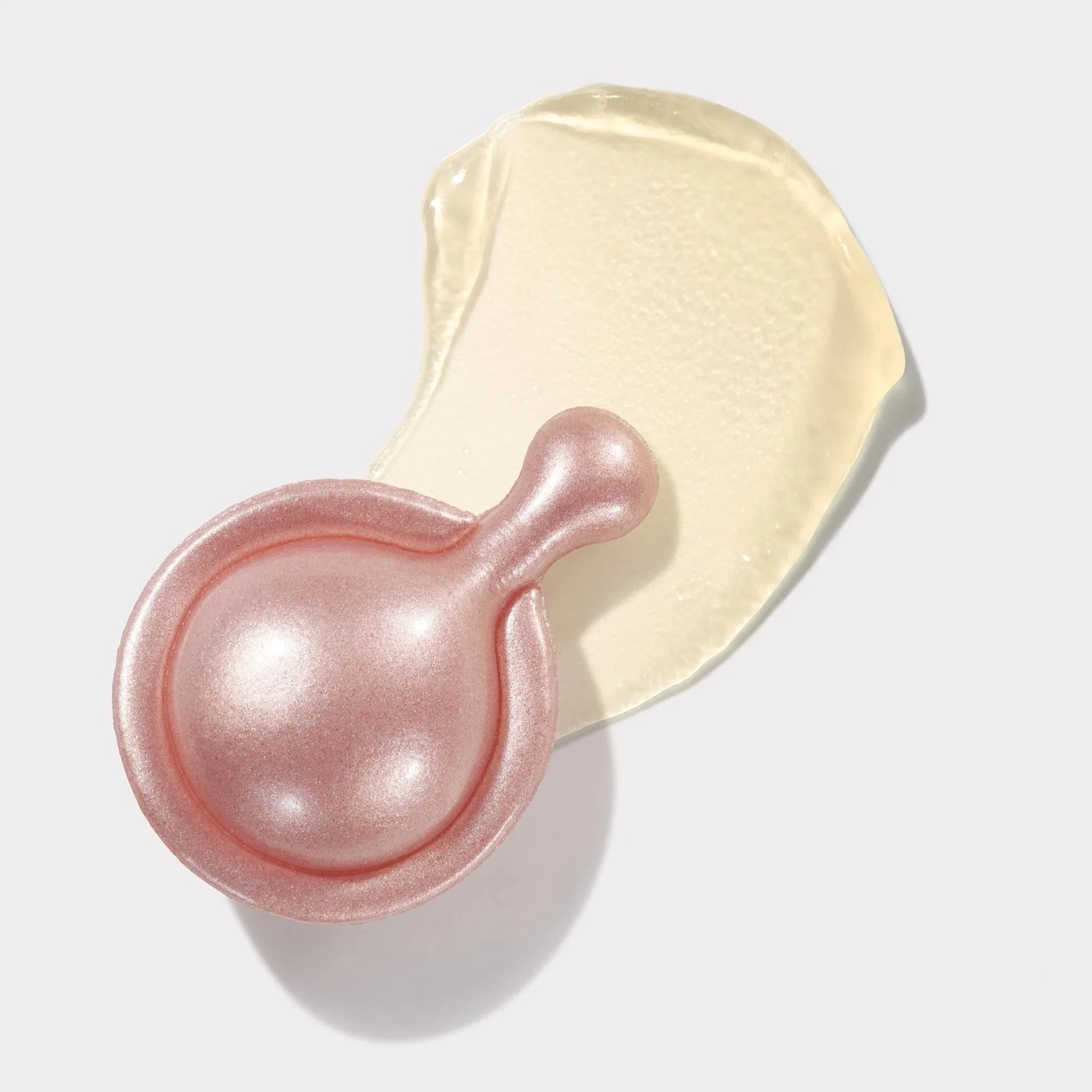 RETINOL+HPR+CAPSULE+-+SWATCH+ON+WHITE0085_STACKED__RGB150.jpg