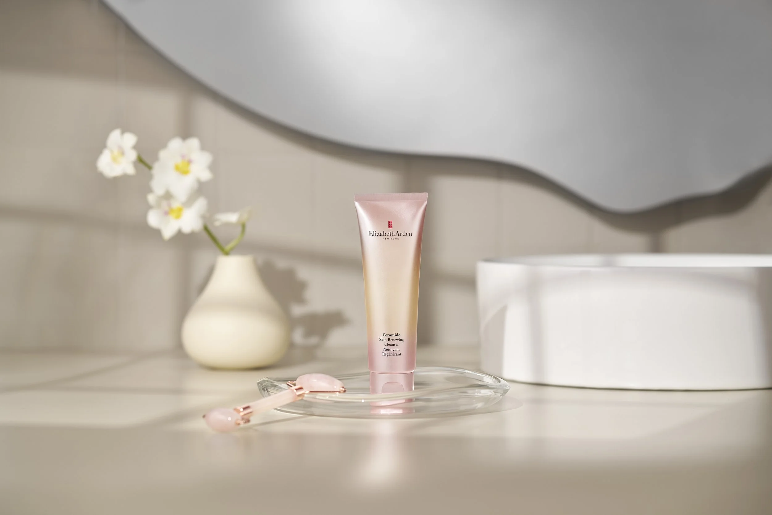 20_Ceramide_Renewing_Cleanser_0037_150RGB.jpg