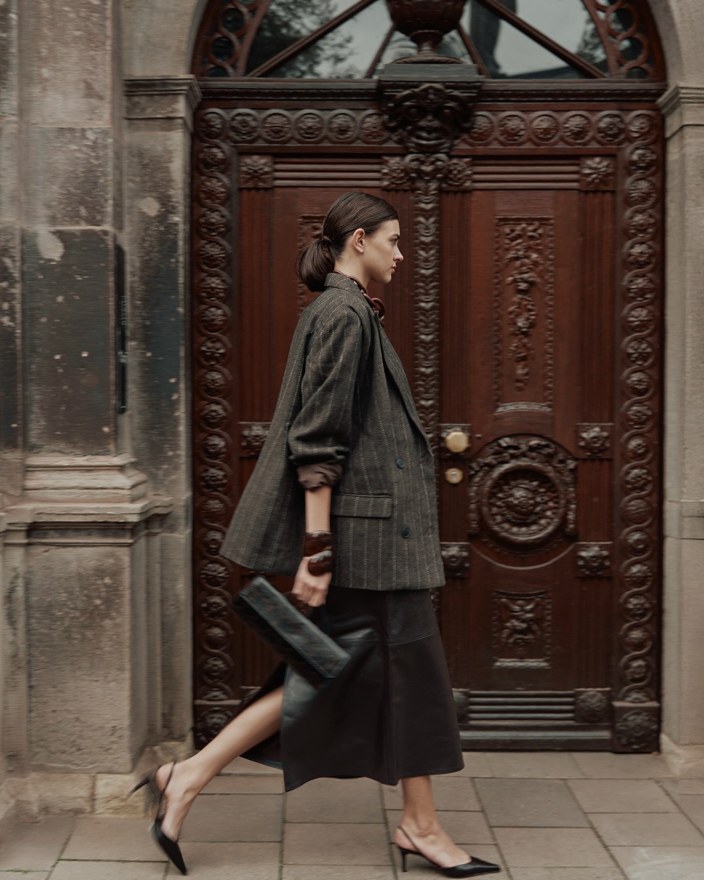 .
Photo: @simonhengesbach 
Styling: @stylingbystuffes_ 
Model: @tatjana.aniol 
Agency: @louisamodels

#fashionshoot #photography #makeupartist #fashionmodel #model #hairstylist

#maccosmetics #makeupart #fashionmagazines #picoftheday #beautyeditorial