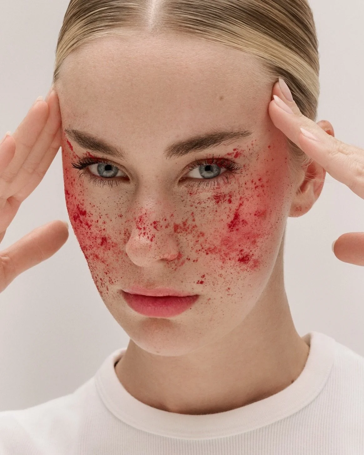 .
WWW.REMCHEMAKEUP.COM
 thanks @simonhengesbach @laradrschlln for the wonderful project 
.

#makeupartist #makeup #fashionmakeup #makeupartistry #makeuplover #makeuplooks #editorialshoot #beachshoot #seasidefashion #portfolioday #onlocationmakeup #fa