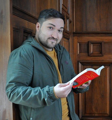 Oliver Sykes Profile pic.jpg