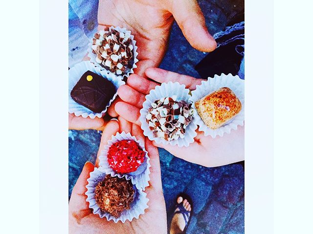 throw back to truffles in Amsterdam with bro &amp; sis. .
.
chocolate lovers only!! What is your favorite way to eat chocolate... and what other flavor pairings do you like with chocolate? Asking for MYSELF. .
.
.
.
#truffles #streetfoodamsterdam #ch