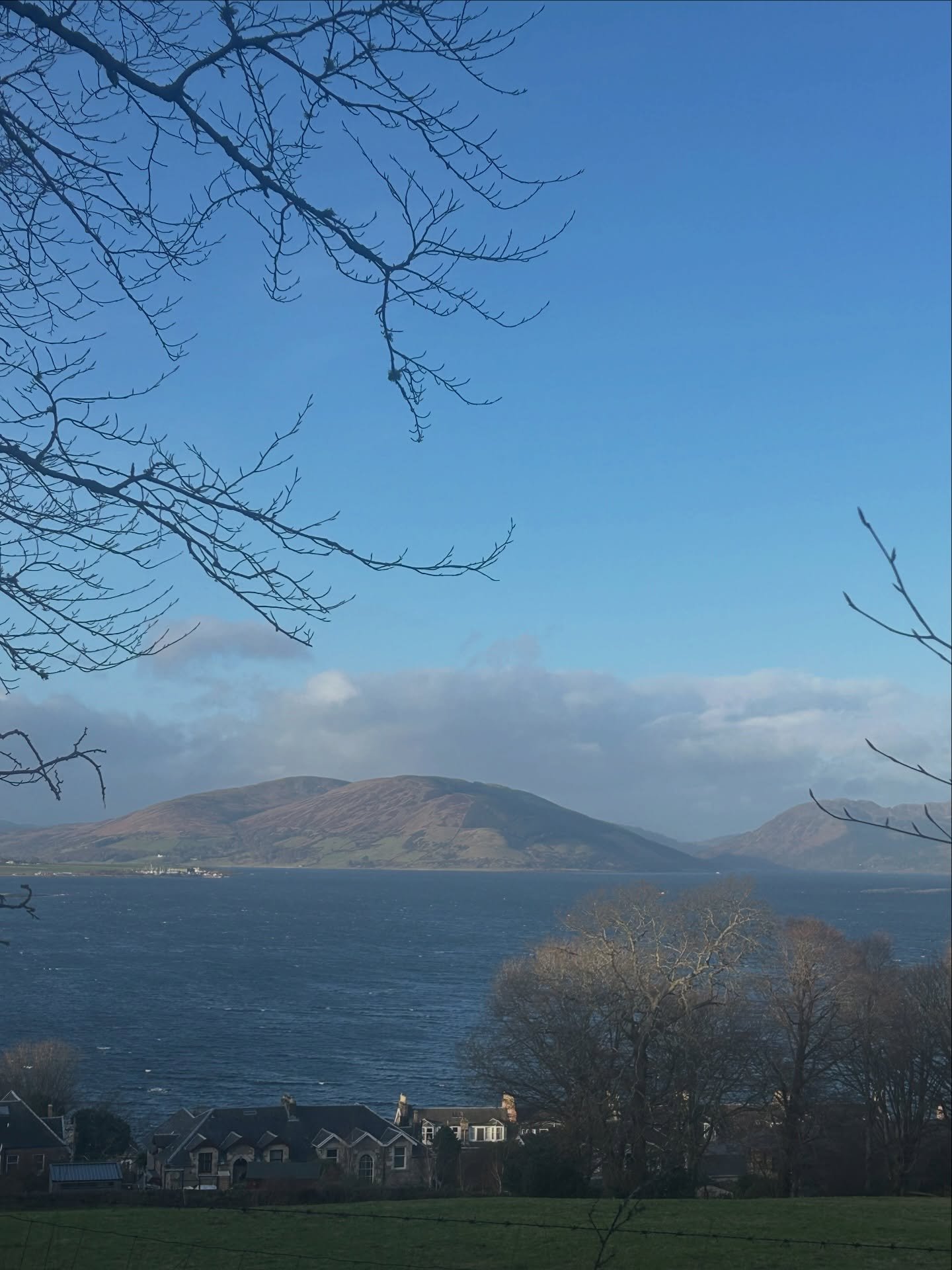 2026 meetings with the sea, so far 🌊💙🐚⛵️

#thesea #isleofbute #scotland #scottishwinter #scottishartist