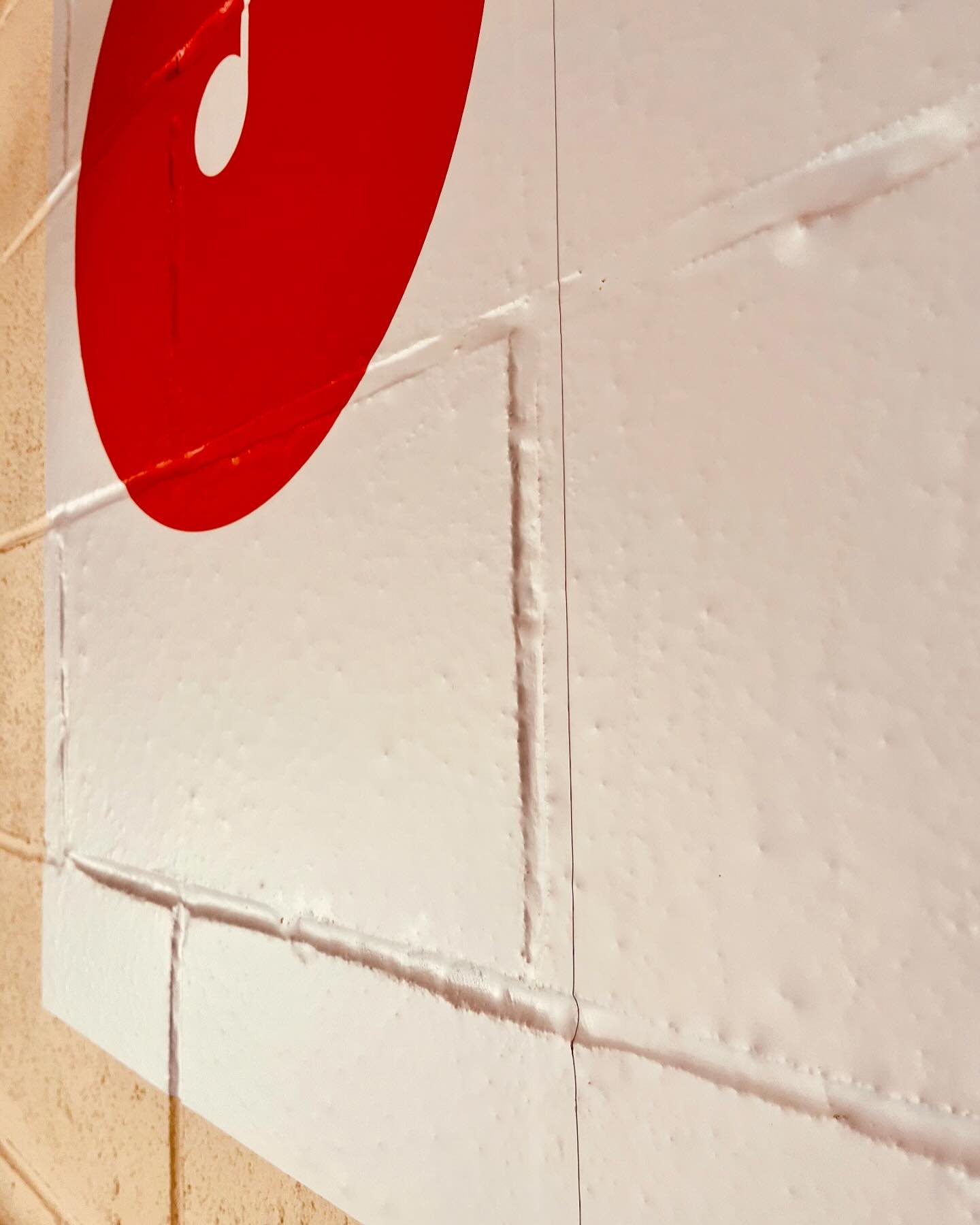Wall wrap vinyls look amazing! Did a quick print and application test last week, which we have left up and it still catches everyone&rsquo;s eye 👁️ #print #graphics #wallwrap #signs #exhibitions #events