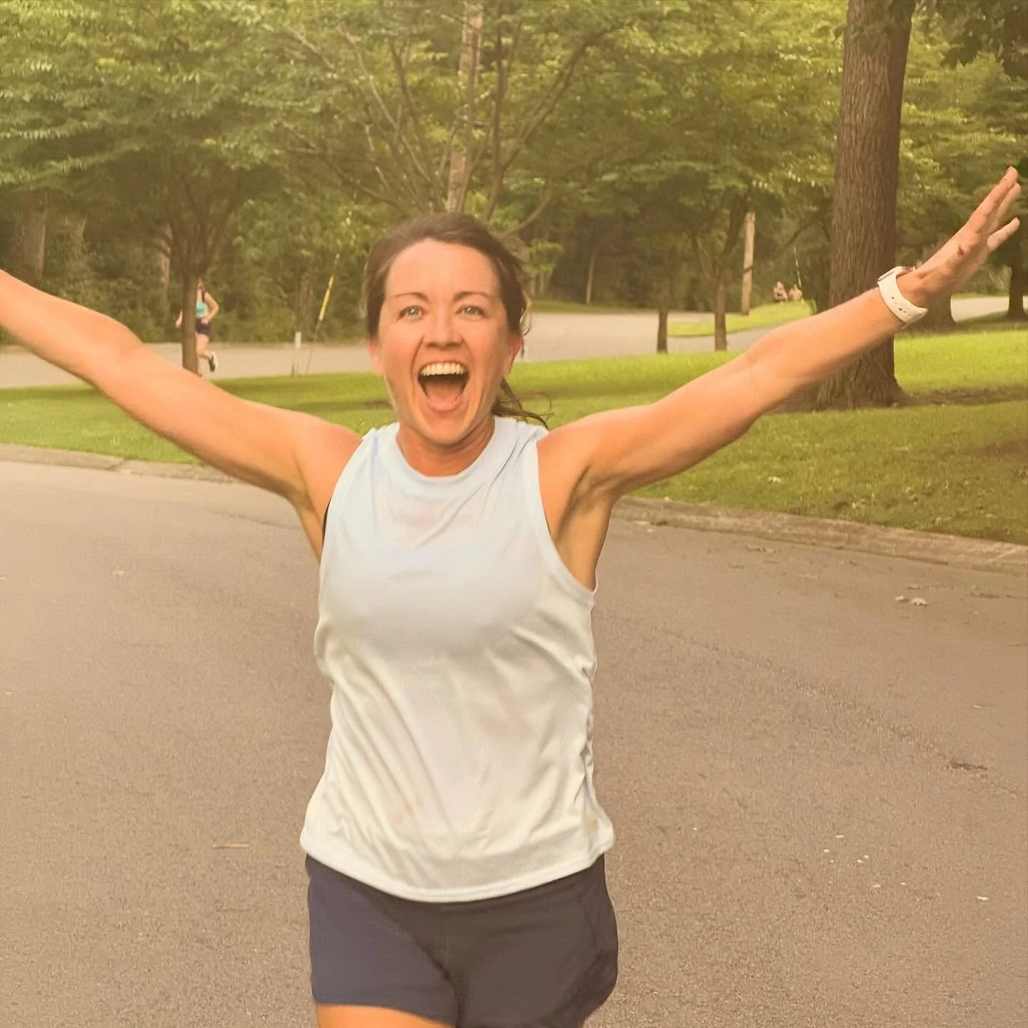It&rsquo;s almost Wednesday! Tomorrow the temps looking nice @ 87. See you tomorrow.
##enfl #runclub #nashvillerunclub #eastnasty