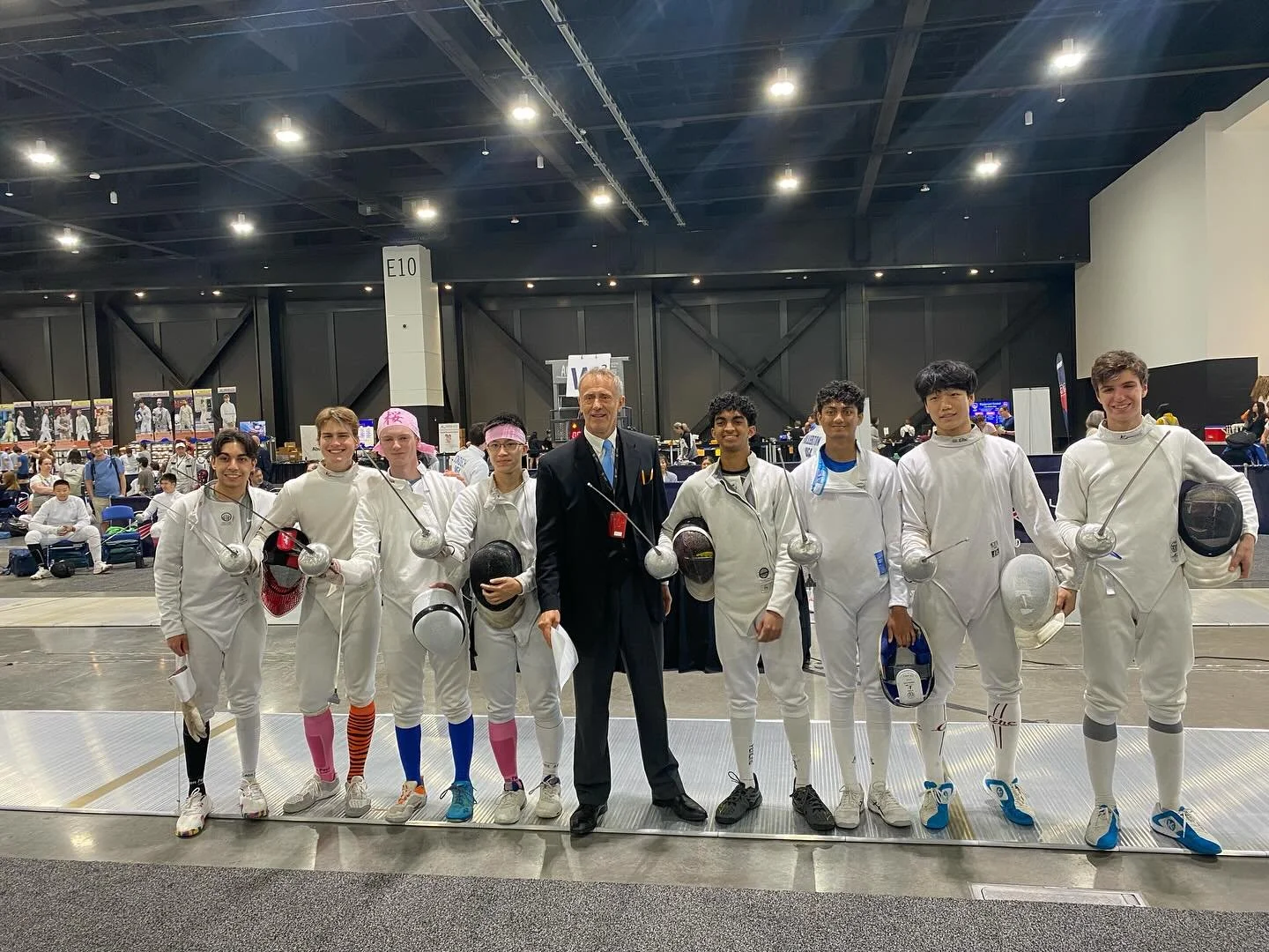 At Summer Nationals this year, Elite FC participated in the team event for the first time!🎉 Shoutout to the squad for making top 32!👊💪

✅Athreya Aravind @athreyaa38 
✅Skanda Krishnan @skanda.krishnan 
✅Kunson Zhao @kunsonzhao 
✅Jamie Knox

#fencin