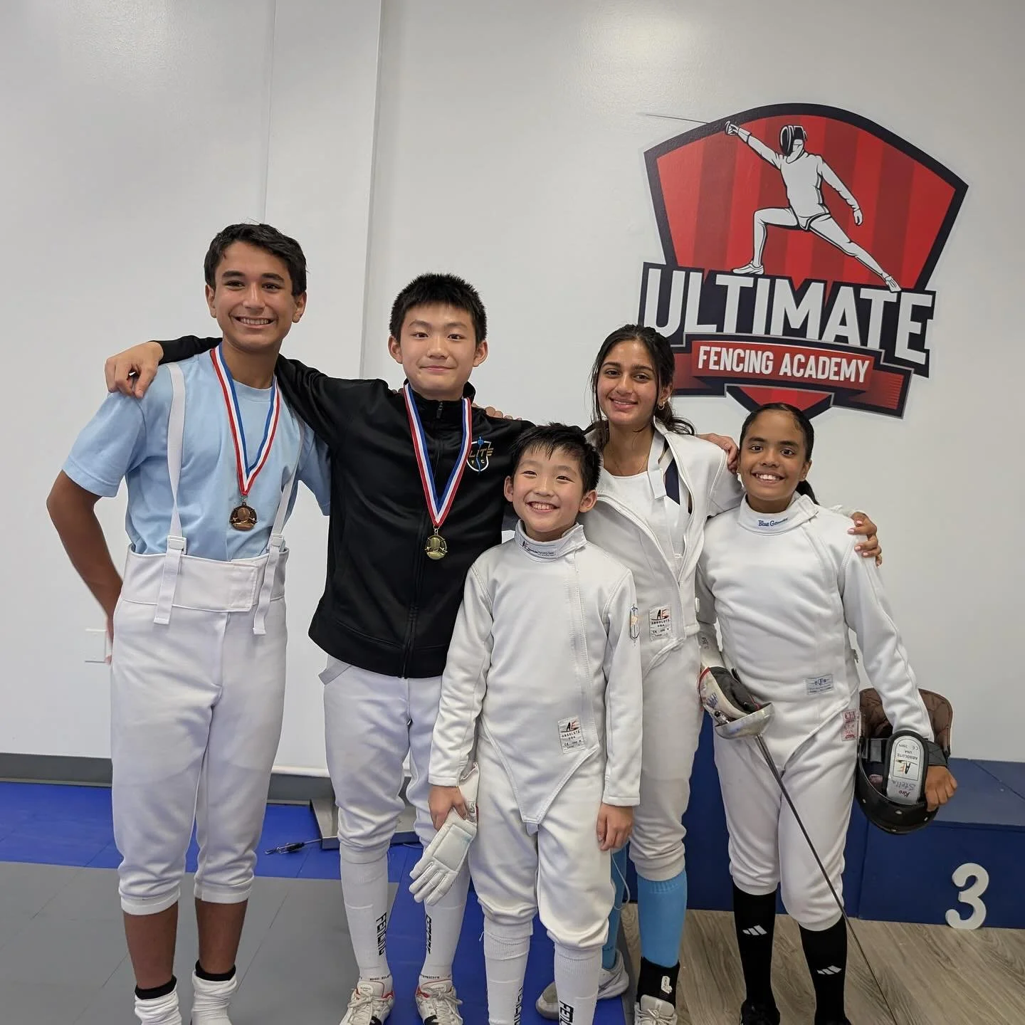 Congrats to everyone who competed at this weekend&rsquo;s local Ultimate Epee Cup! 🎉🙏🏆

Y14:
Nico Ng - 1st place🏆
Connor Anderson - 8th place🏅
Stella Kuo - 11th place

Y12:
Remy Ng - 3rd place🥉
Stella Kuo - 9th place

Seniors:
Nico Ng - 1st pla