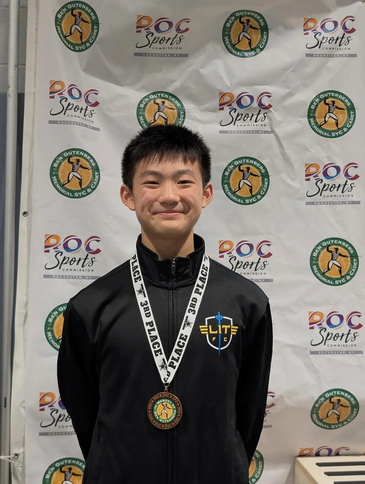 Fun weekend for the team in Rochester for the Ben Gutenberg SYC/RJCC! Another few busy weekends ahead💪 Congrats to everyone!

Cadet ME:
Nico Ng - 3rd place!!🥉

Y14 WE:
Evelyn Zhong - 11th place!

Y10 ME:
Remy Ng - 12th place!

Y14 ME:
Nico Ng - 11t