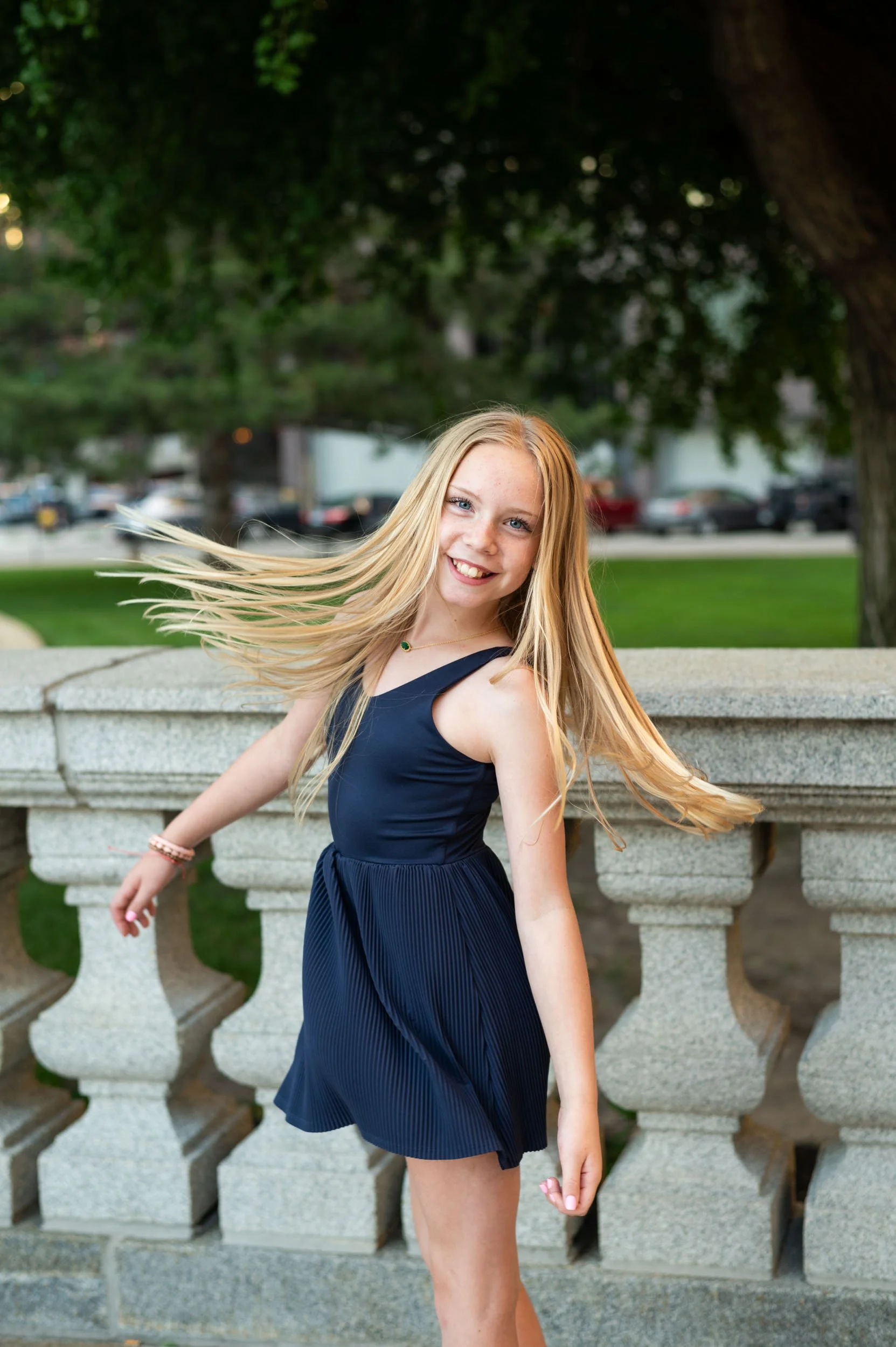 teen-girl-downtown-courthouse.jpg