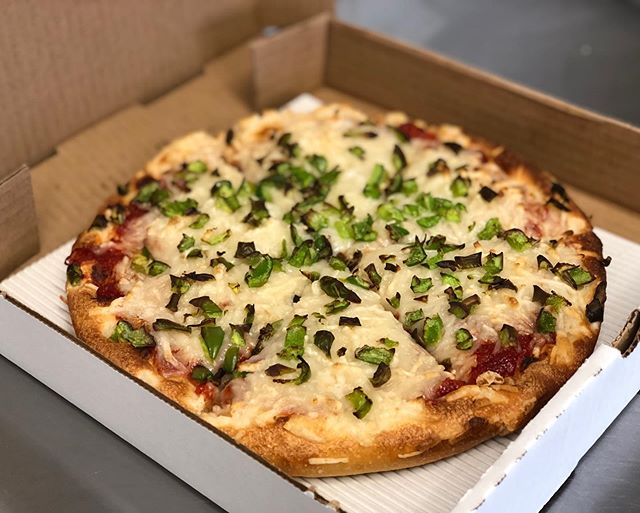 Our vegan custom pizza! This one has onions, green peppers and Daiya Cheese! Simple but oh so good! 👍🏼🤪 #pizza #vegan #dairyfreepizza #veganpizza #fresh #local #supportlocal