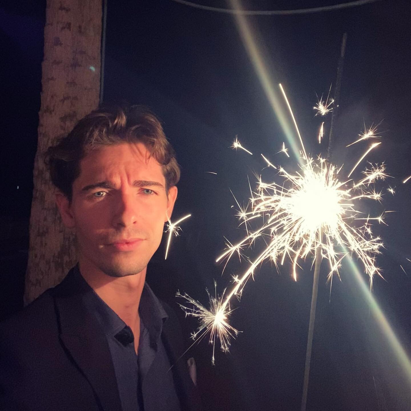 Stare at the things that make you 🥵

#hottie🔥 #playwithfire #sparkler #weddingceremony #sexylady #floridawedding #instagood #partyweekend