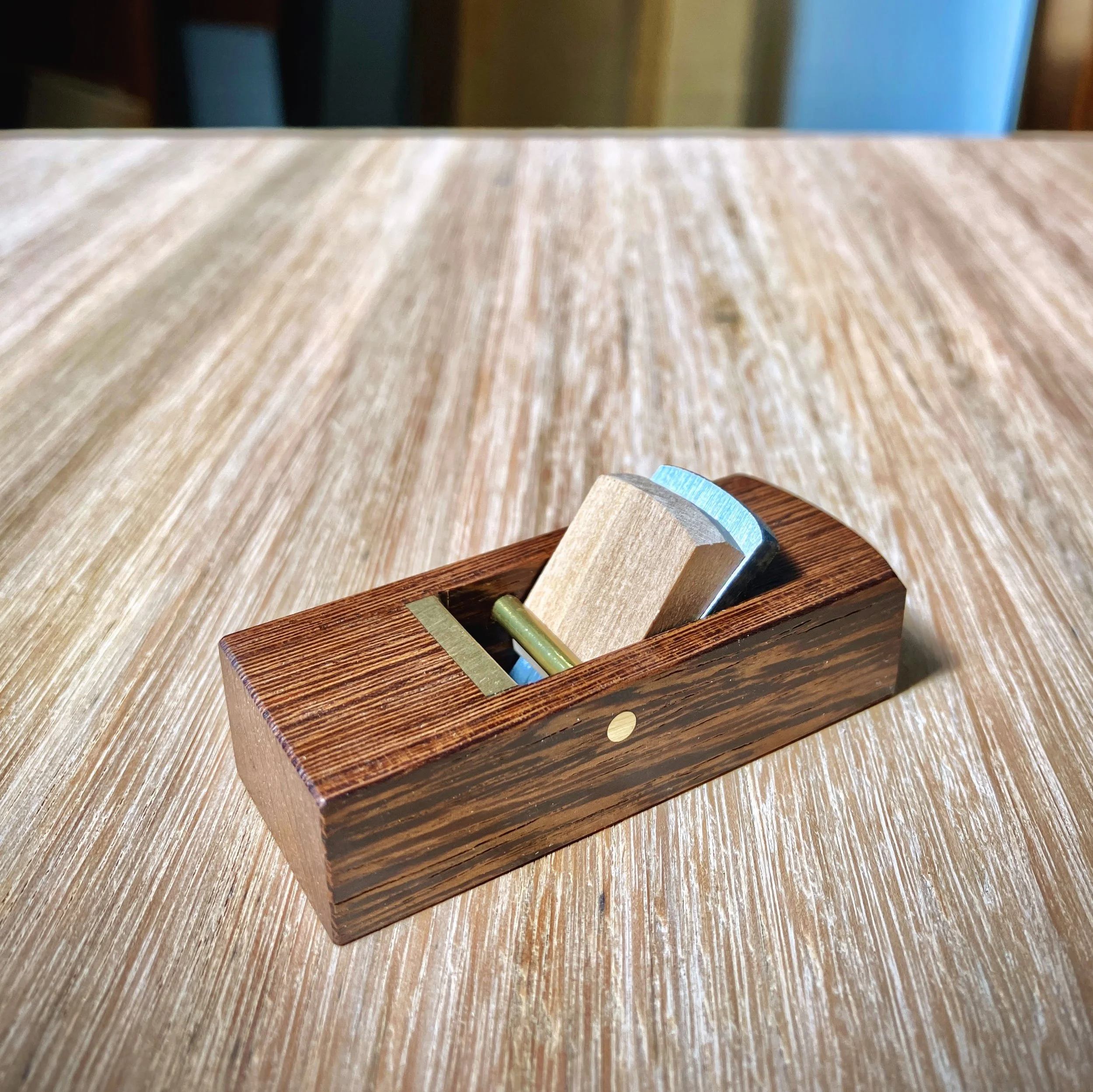Small Finger Plane