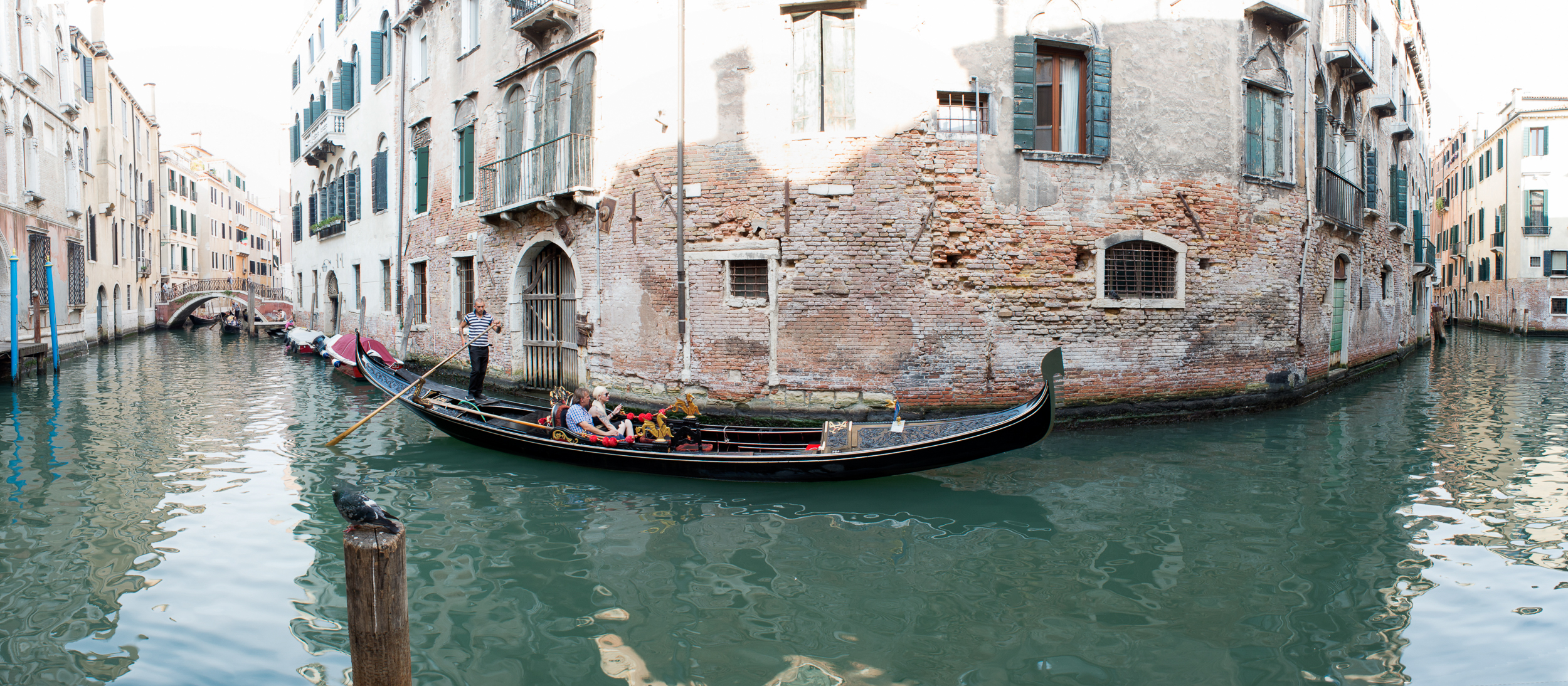 Venice Canal Pano7x16.JPG