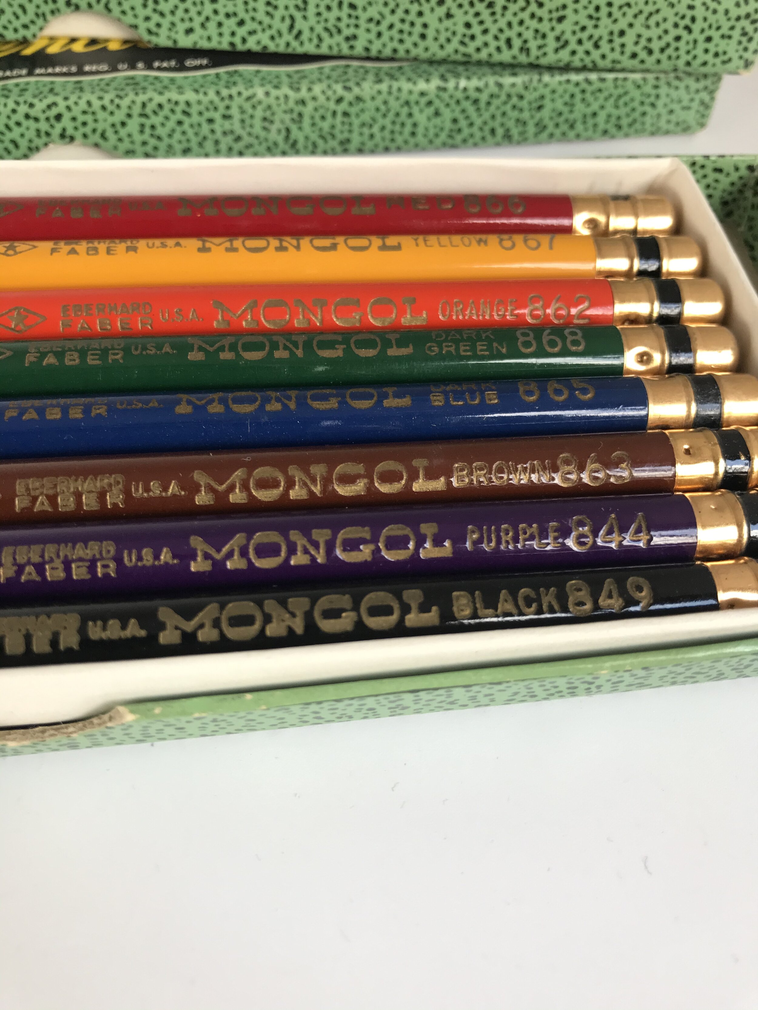 Fueled by Clouds & Coffee: Vintage Colored Pencils: Eberhard Faber