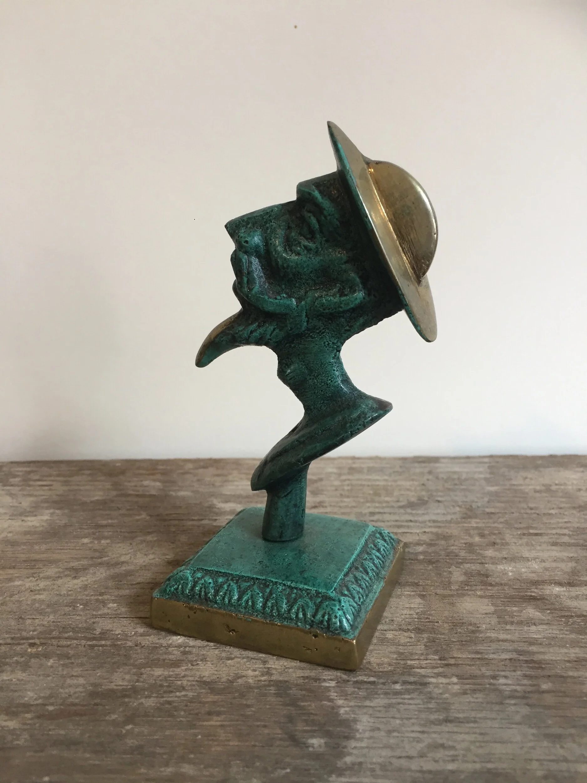 A9BBEEAF-EFE7-4844-A3C7-2F492DE368A0