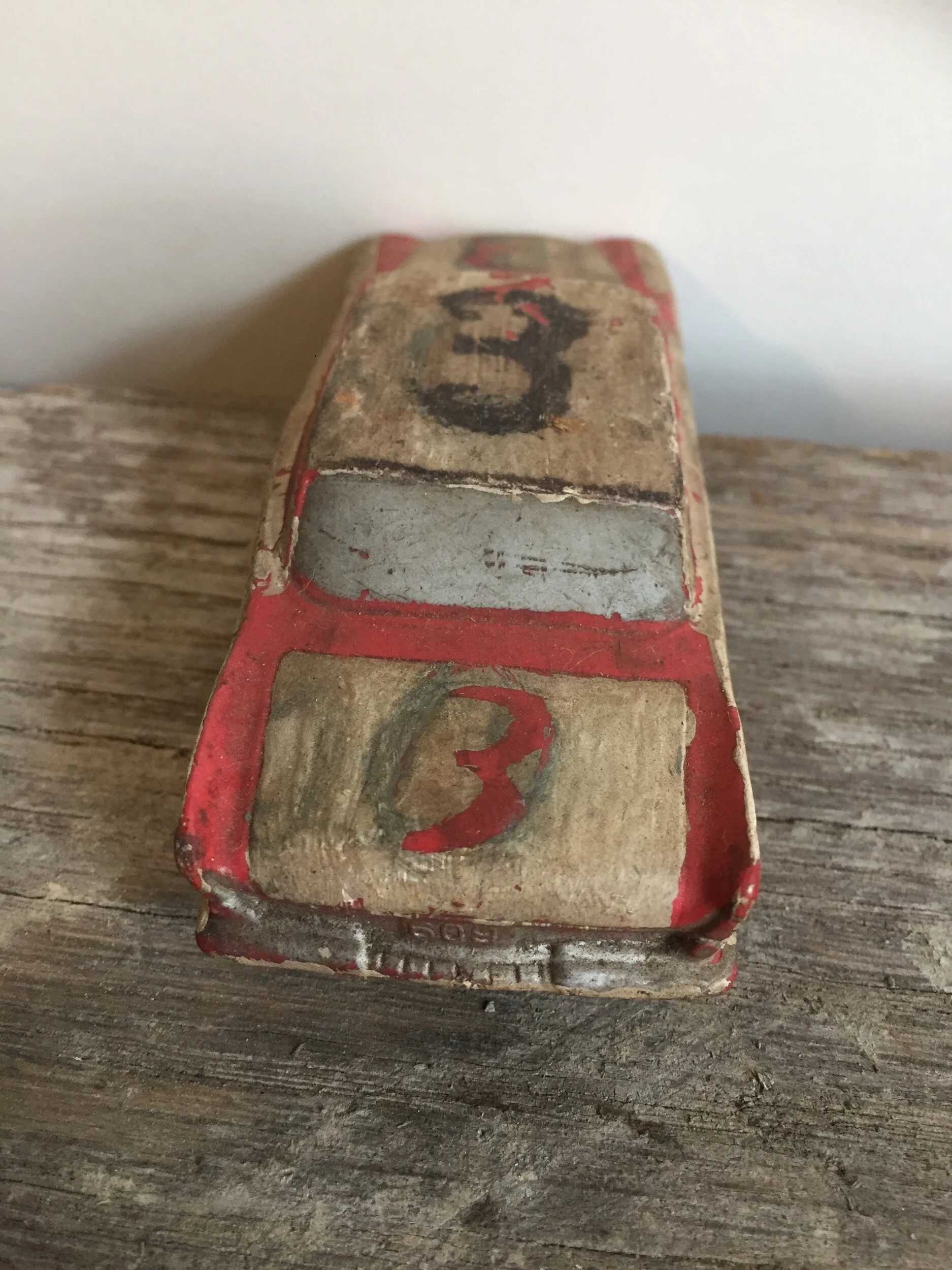 E0106DF9-0297-41B3-AF4C-ED044CDB9664