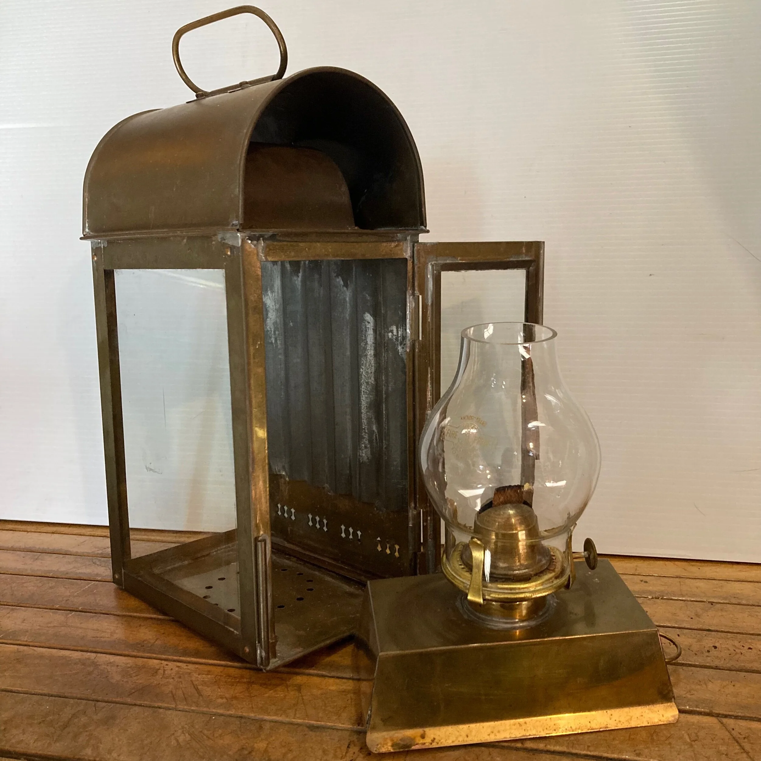 AB8AE7EF-DDA1-4B0D-B1FF-8E0A09308F3E