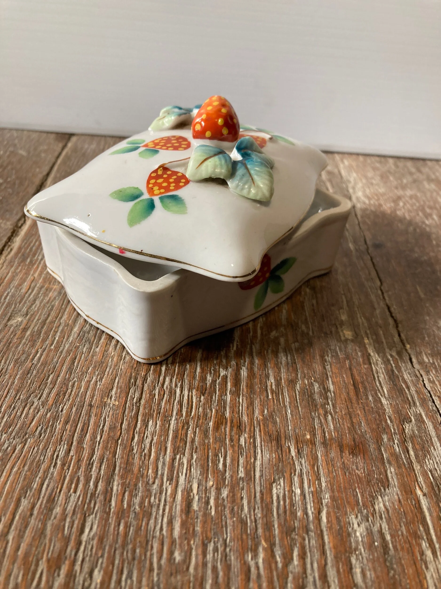 93F5A657-B729-485D-90BE-903F9E3FED97