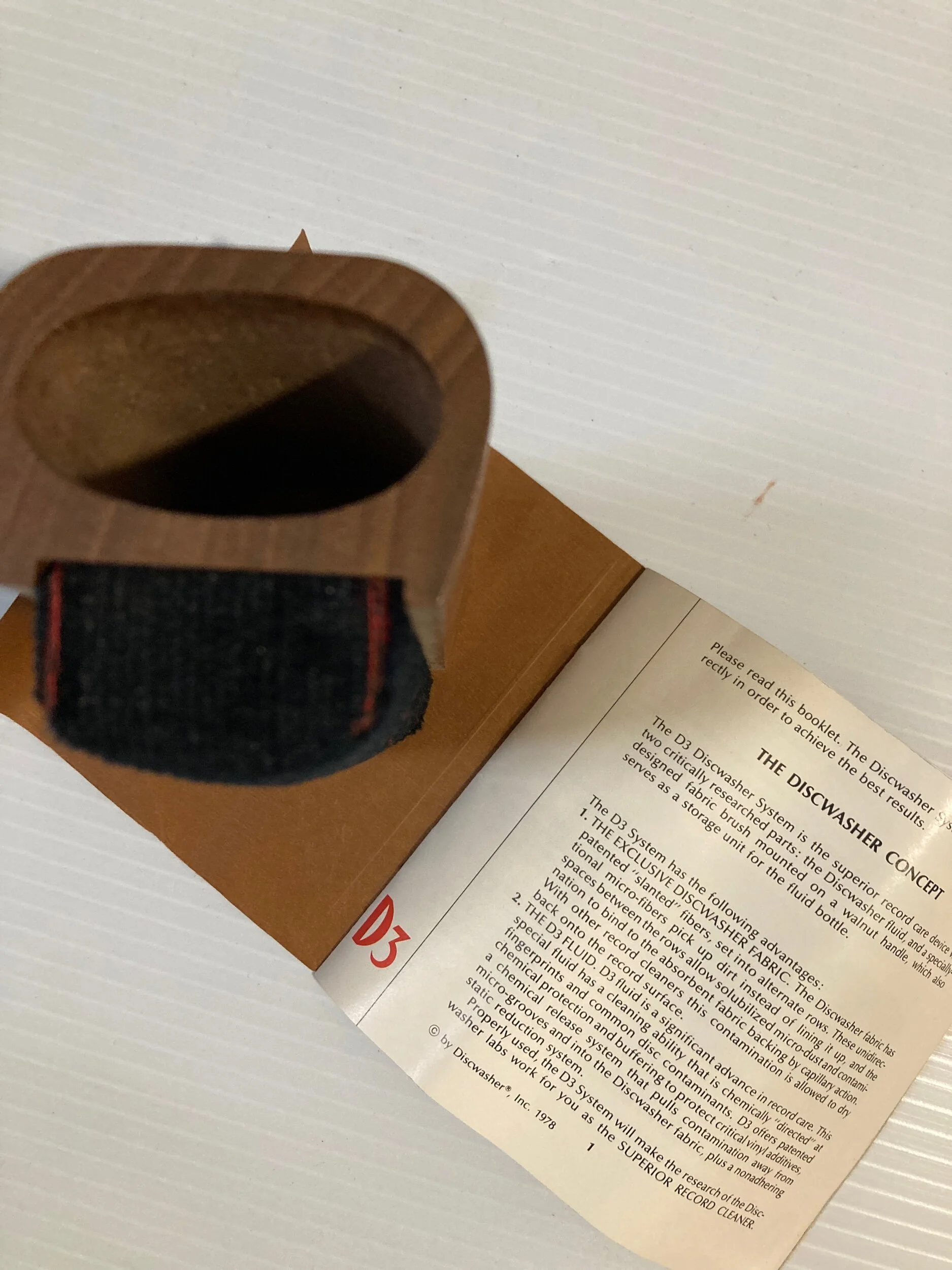 D8ECD9A4-405B-4669-A12D-A4A5536AF43E