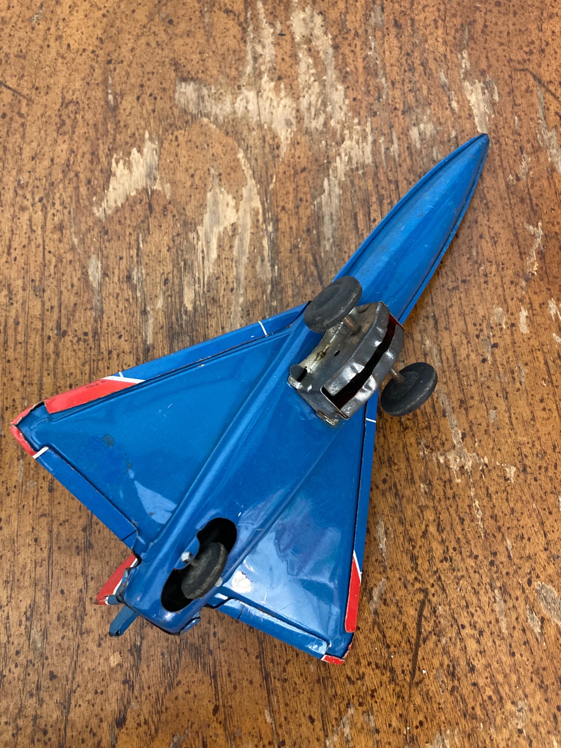 730D3E8F-C974-4F3F-A161-F3C3C68A7008