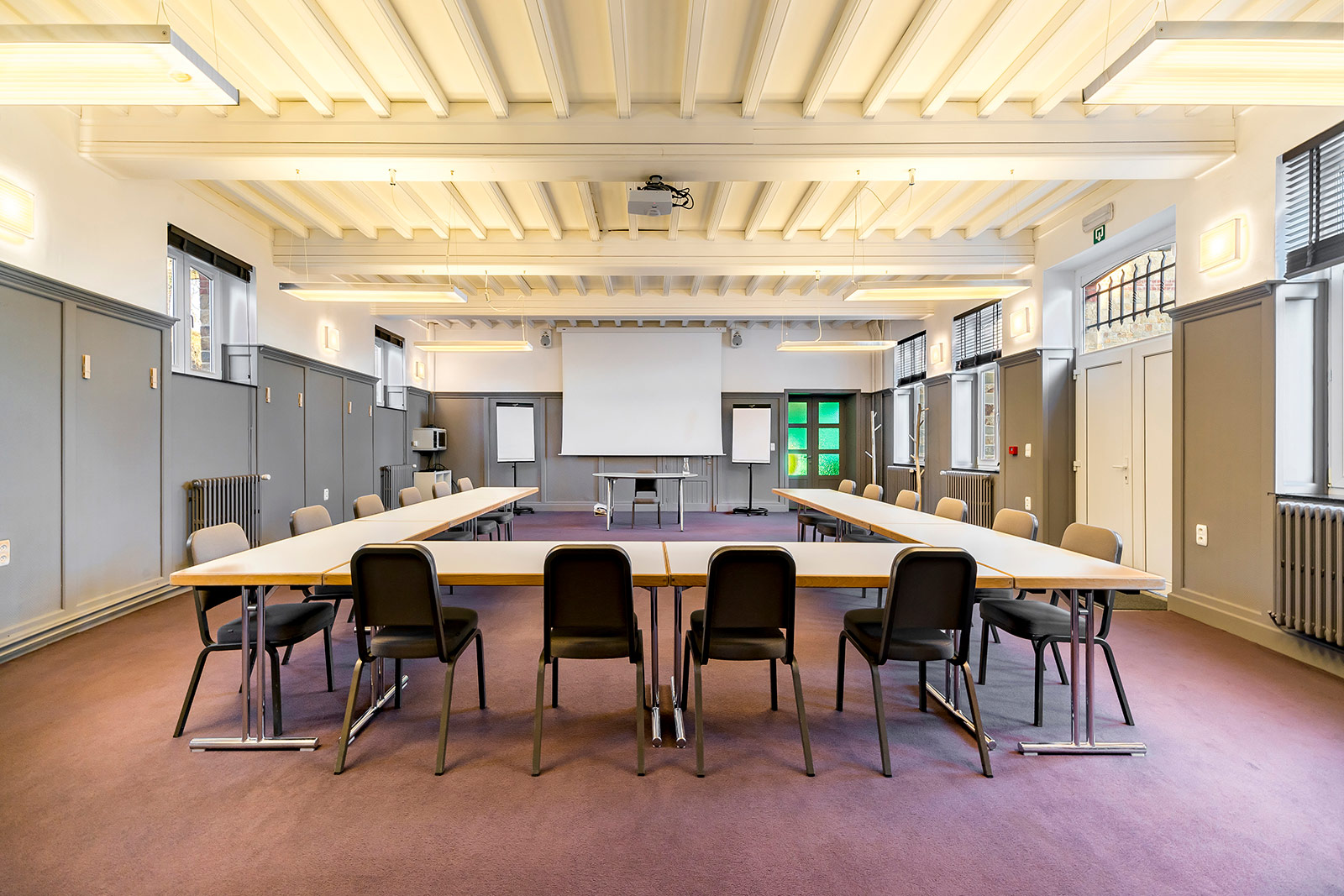 rent a meeting room