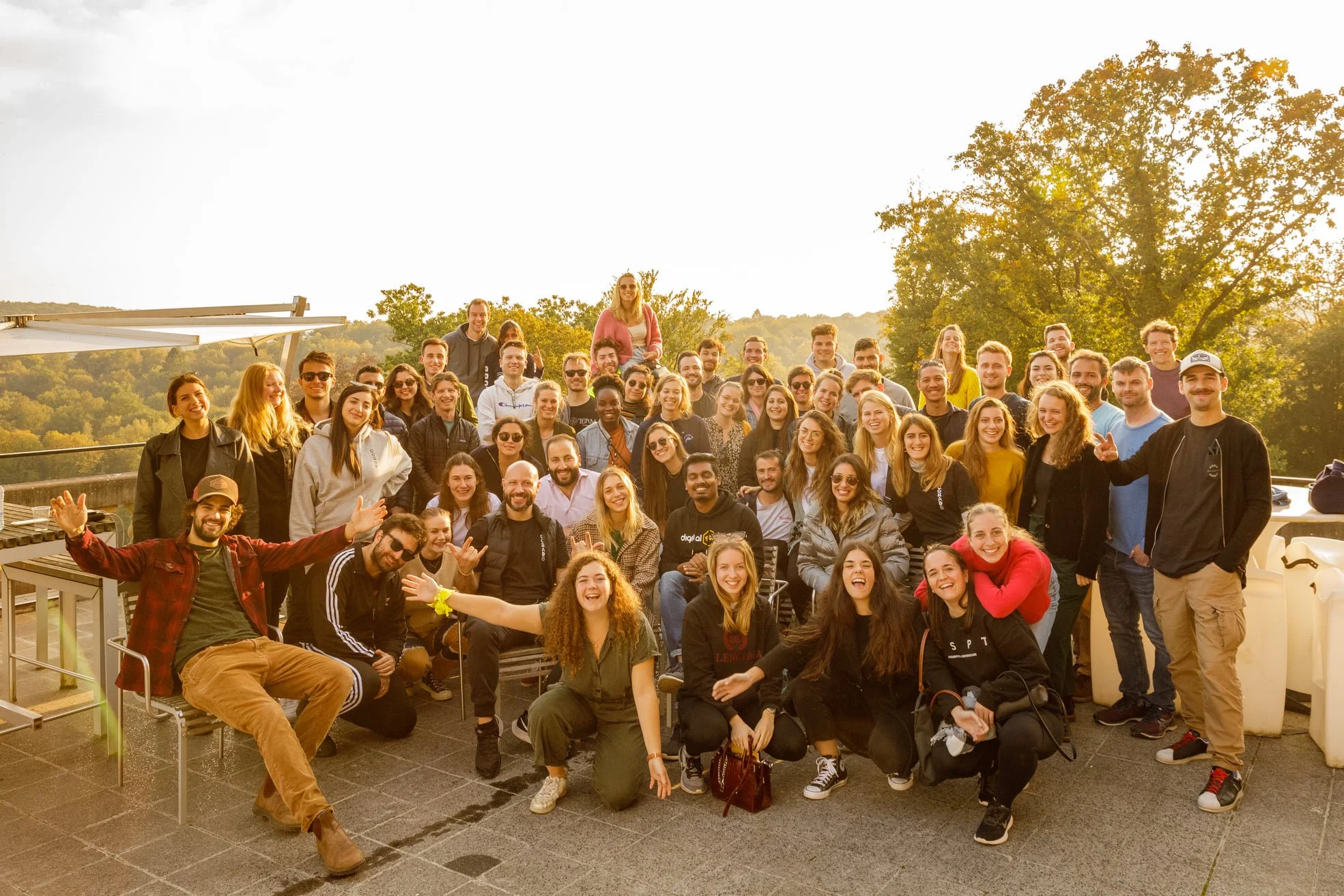 Offer your team a unique team building experience