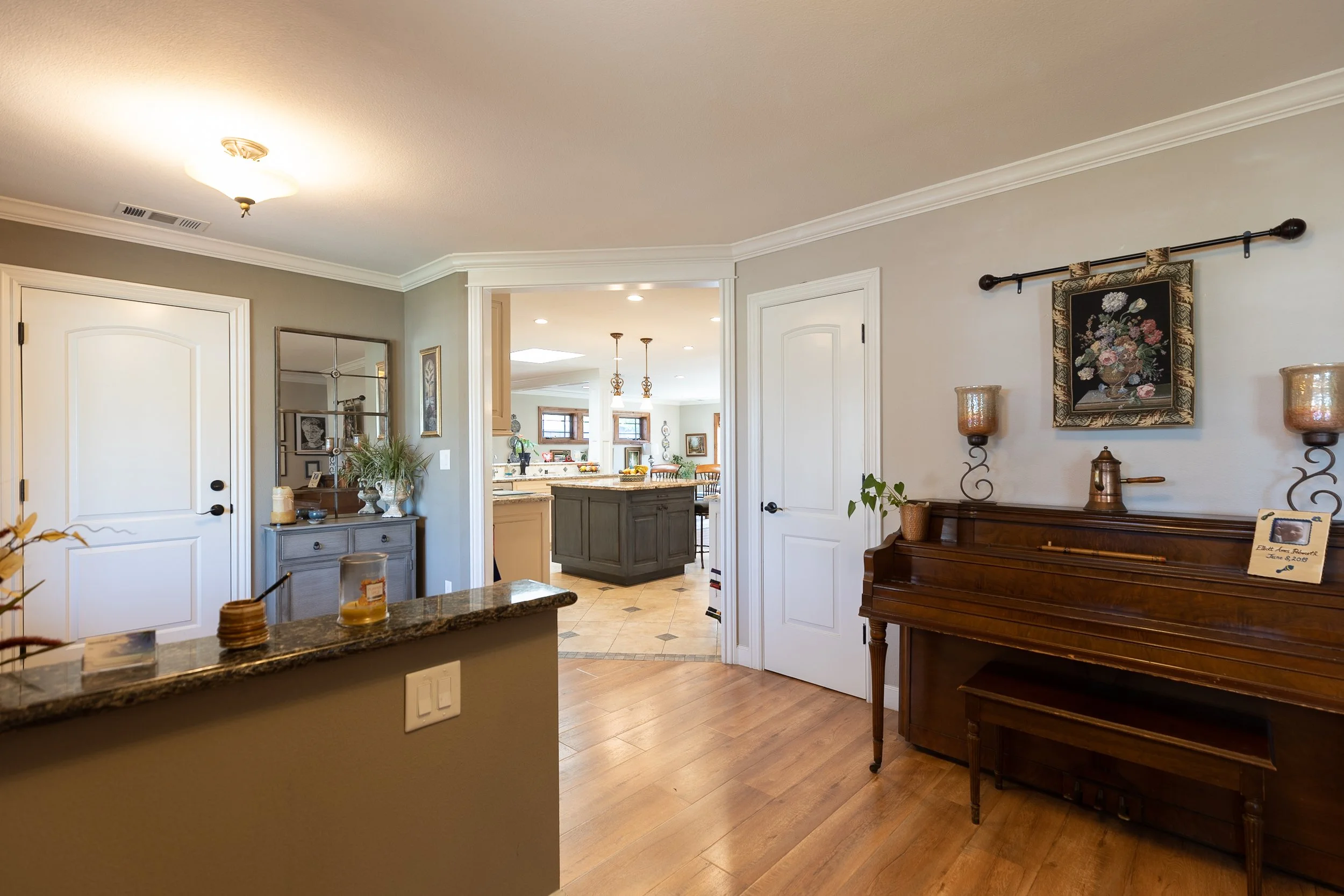 3597 Burther Drive-08.jpg