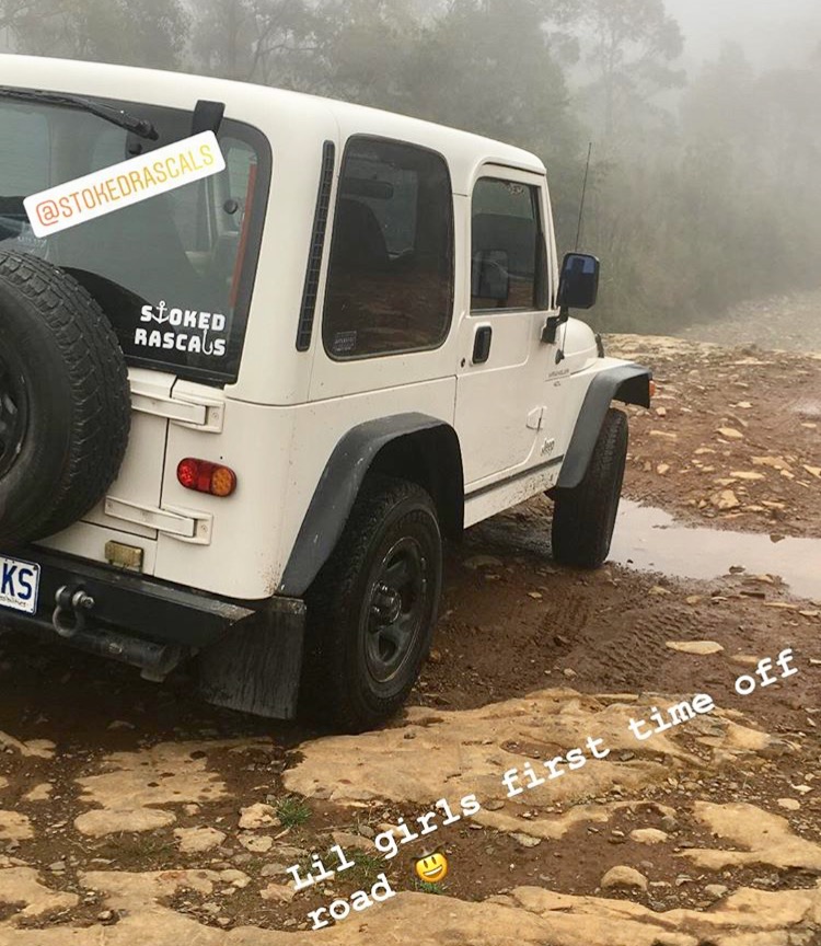 new nautical sticker on jeep.jpg