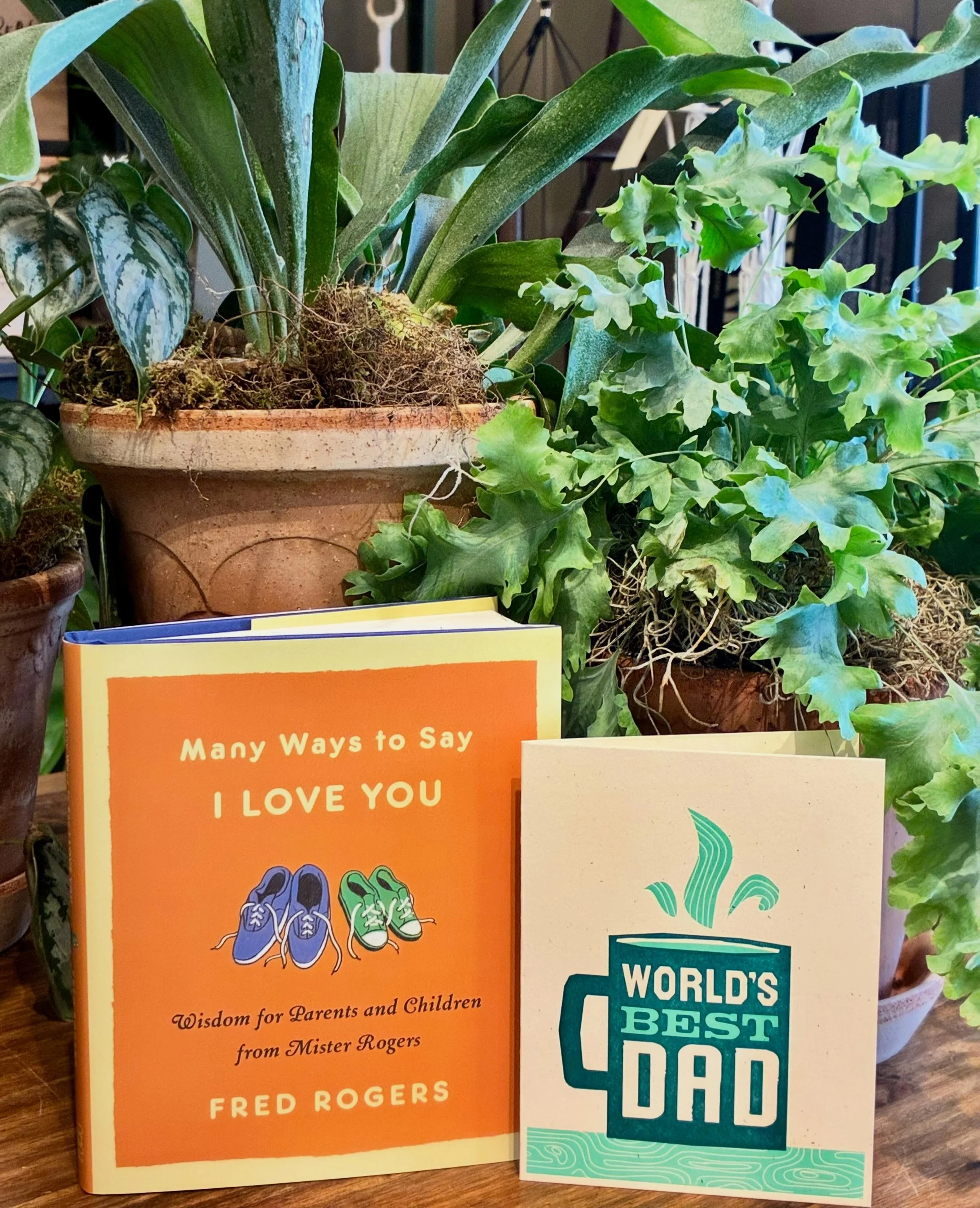 Father&rsquo;s Day is right around the corner!😎

It&rsquo;s time to thank dad for all those life lessons you swore you&rsquo;d never use.😉

Open today from 9am-5pm. Let us help you pick out the perfect gift!💙