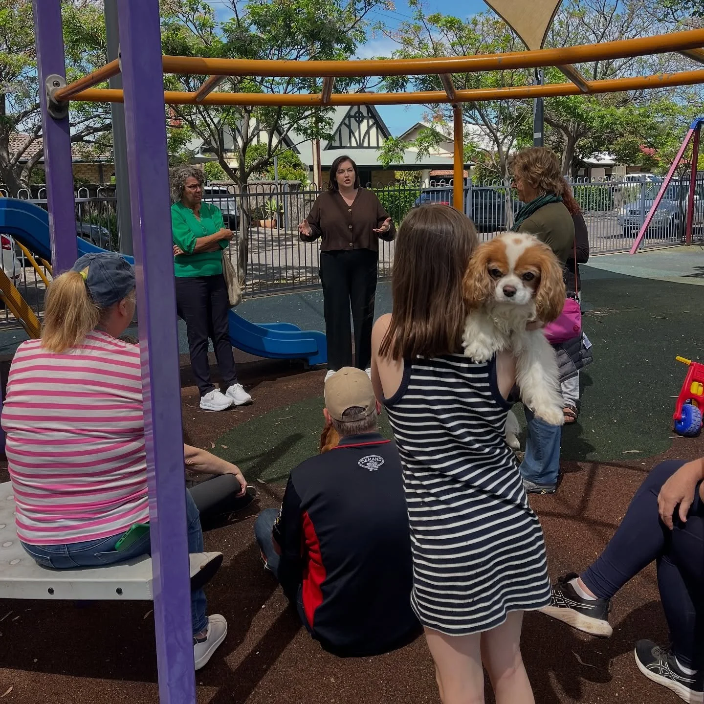 Thanks to every man and their dog 🐶 who rocked up to my mammoth rolling meeting at Everard Park playground 🛝 

For two and a half hours, I listened to a range of feedback about:
👵🏼 The Opal aged care development on Norman/Ross (Everard Park)
🏢Th