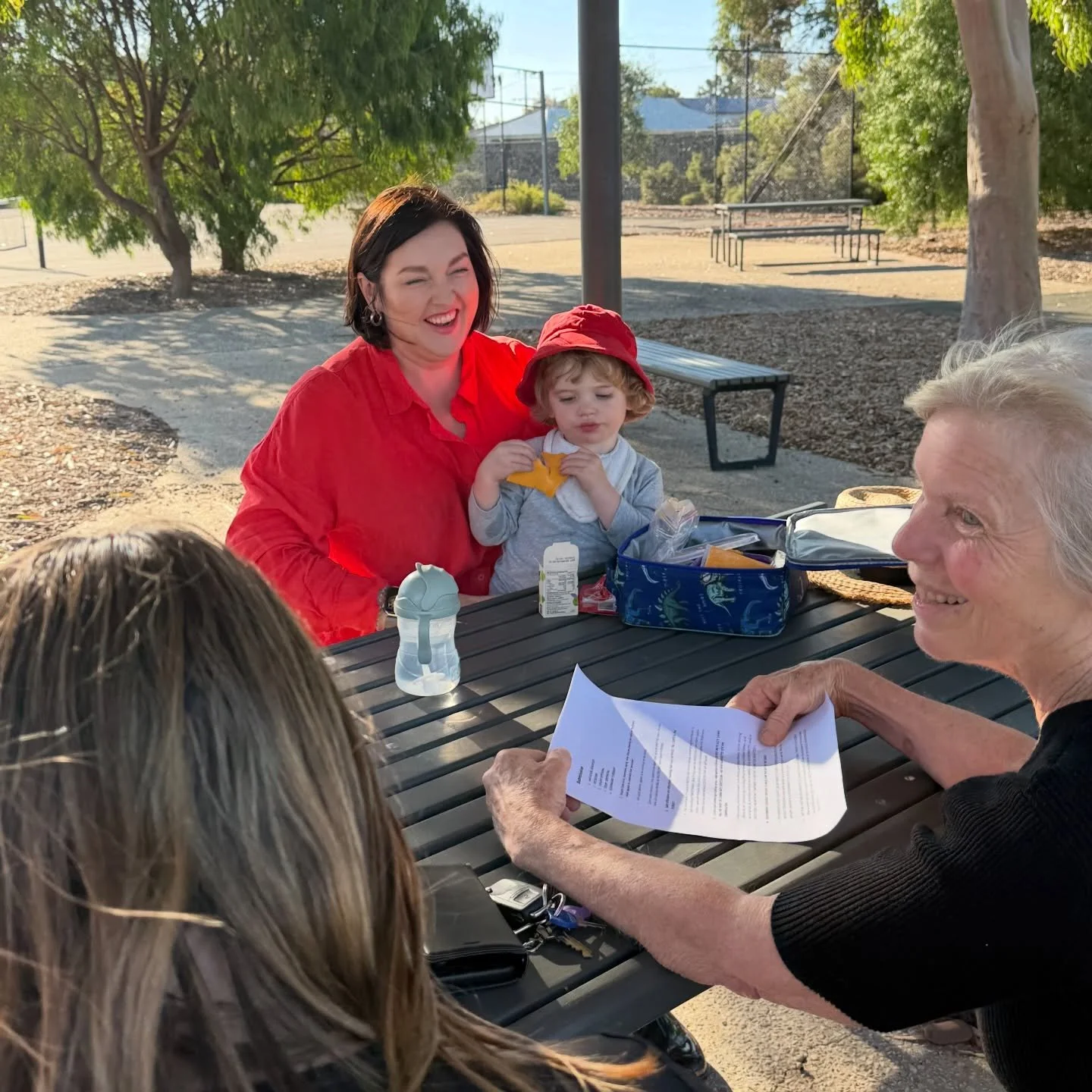 An afternoon at Aldridge Avenue Reserve at Plympton Park chatting with locals ☀️ 

Brilliant to see people enjoying this space, which I had upgraded after doorknocking the area and receiving your feedback 🛝 👶🏾 

Another promise delivered ✅ 

Got a