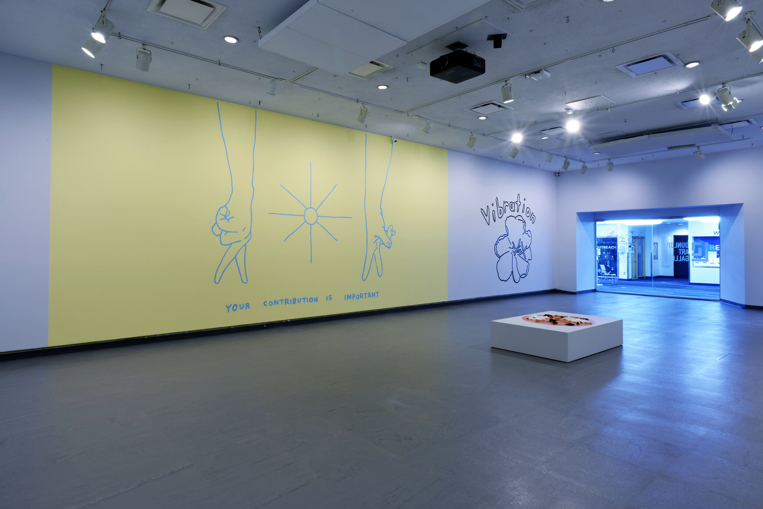  Installation view 