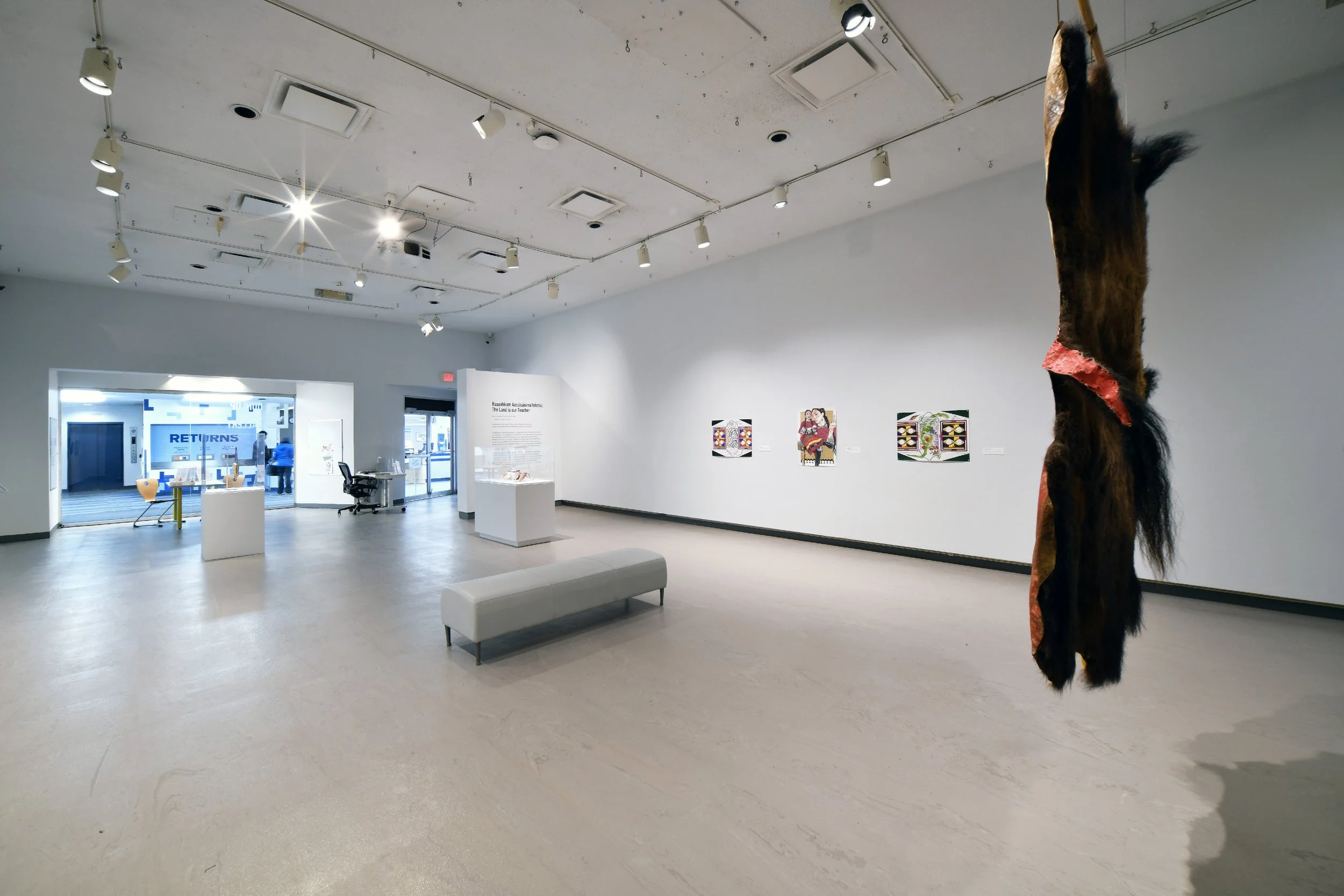  Installation view 