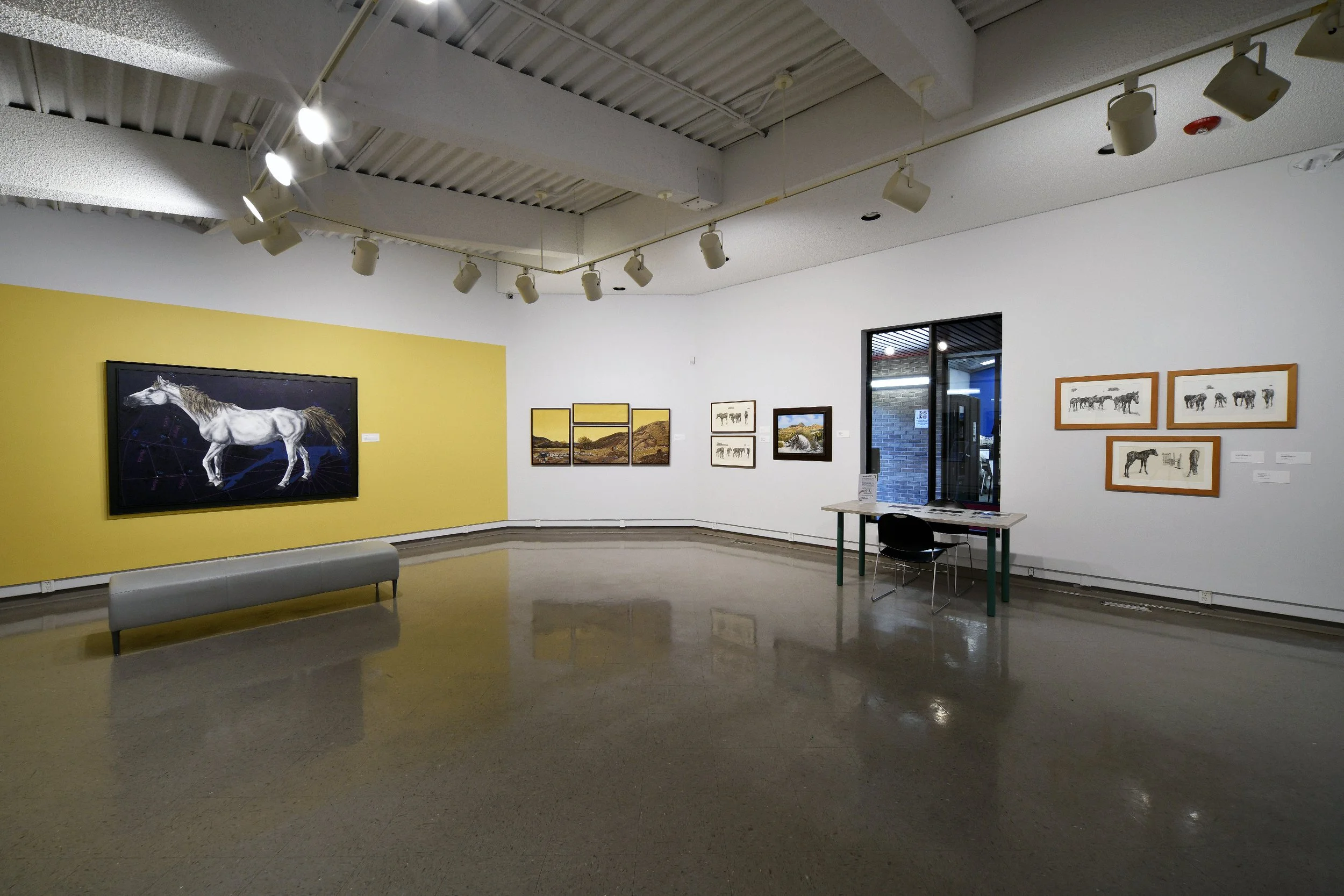  Installation view 