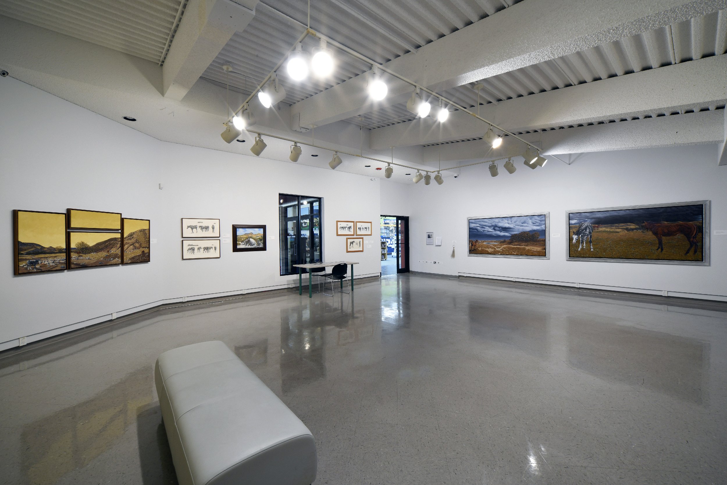  Installation view 
