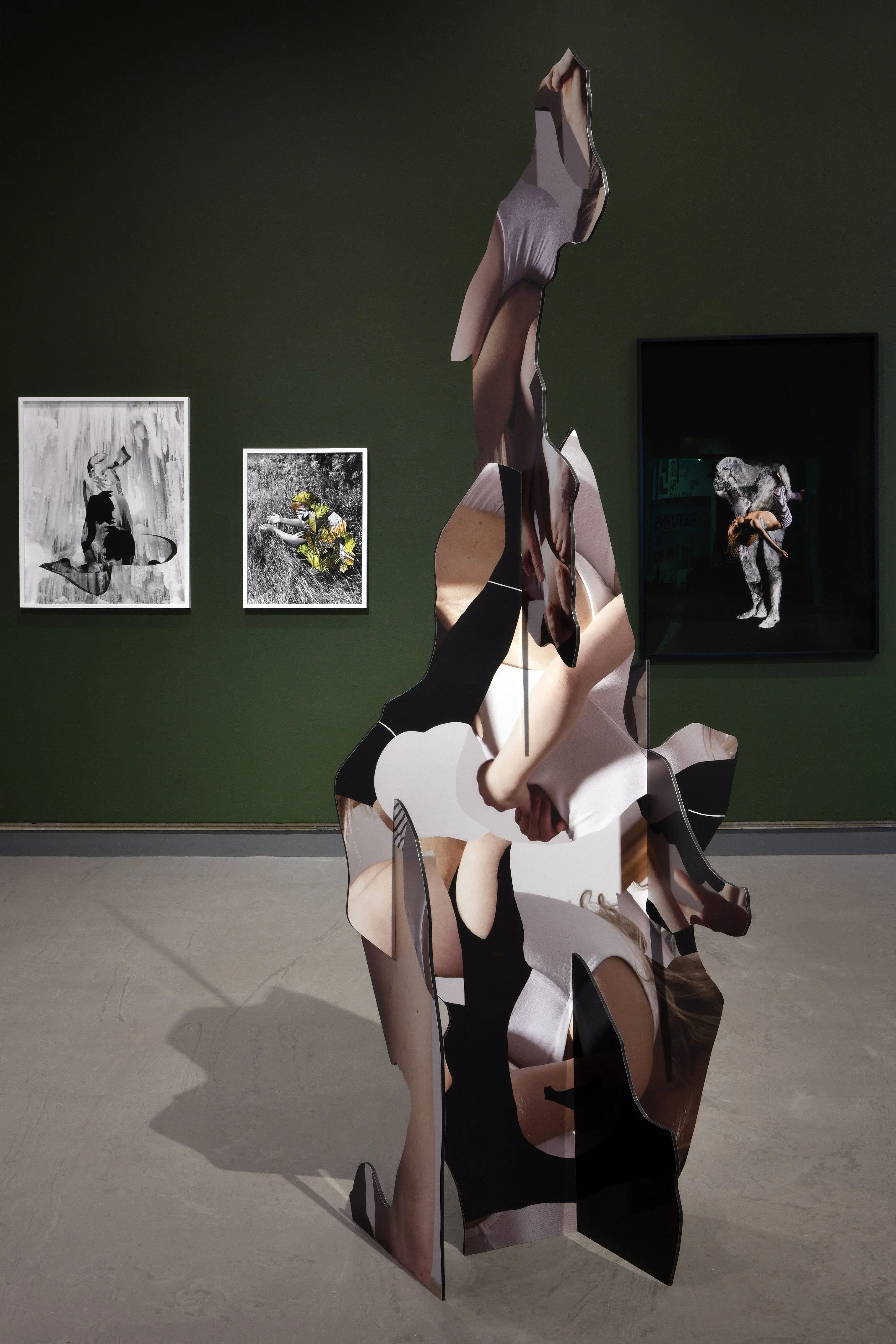  Dominique Rey,  Enjambement , 2023, Dibond, black latex, laminated latex. 