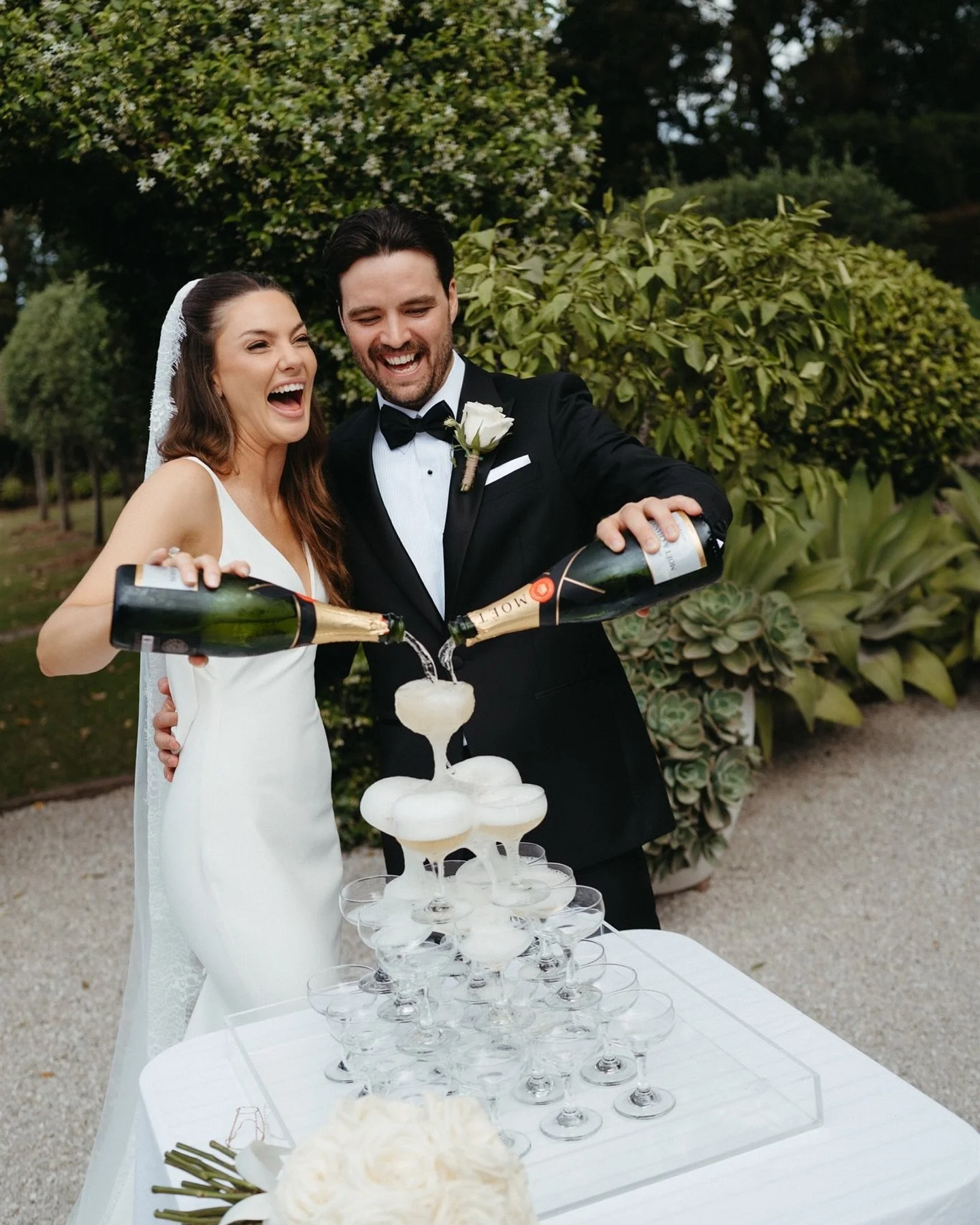 some happy moments from haylee &amp; matts day at @figtreerestaurant 

celebrant @modern_love_celebrant 
flowers @_pikt 
video @meadowlanevisuals 
music @saraharcherweddings 
cake @eatcakebyronbay 
DJ @partyliaison