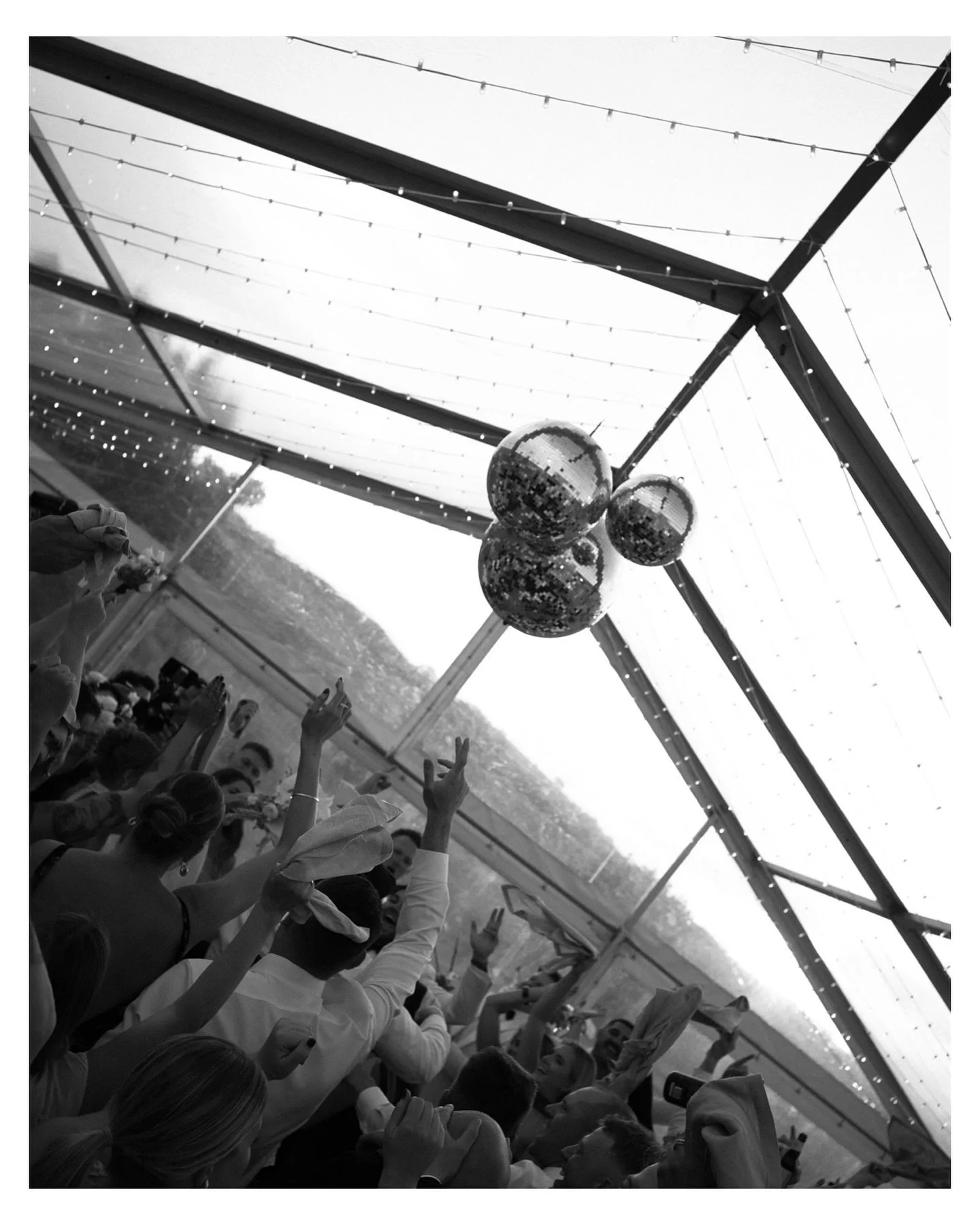 the lovely Maxine &amp; Jack on a mix of film &amp; digital. a very fun wedding!

Dress @evalendel 
Venue @forgetmenotweddings 
Hair @aleeshadarkehairstylist 
Florist @nikau.flora 
Planner @byronbayweddings 
Celebrant @saraharcherweddings 
Cake @rebe