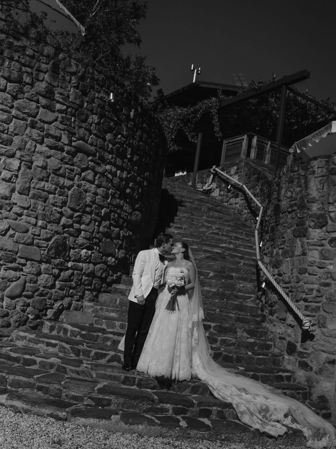 Andrea &amp; Matt at @feathertop_wine

dress @maellebride 
hair @figgy_salon 
makeup @facesbyebonii 
wedding planner @mellyraincreative 
celebrant @winerywife 
Cake @eli.and.sun_custom_bakes