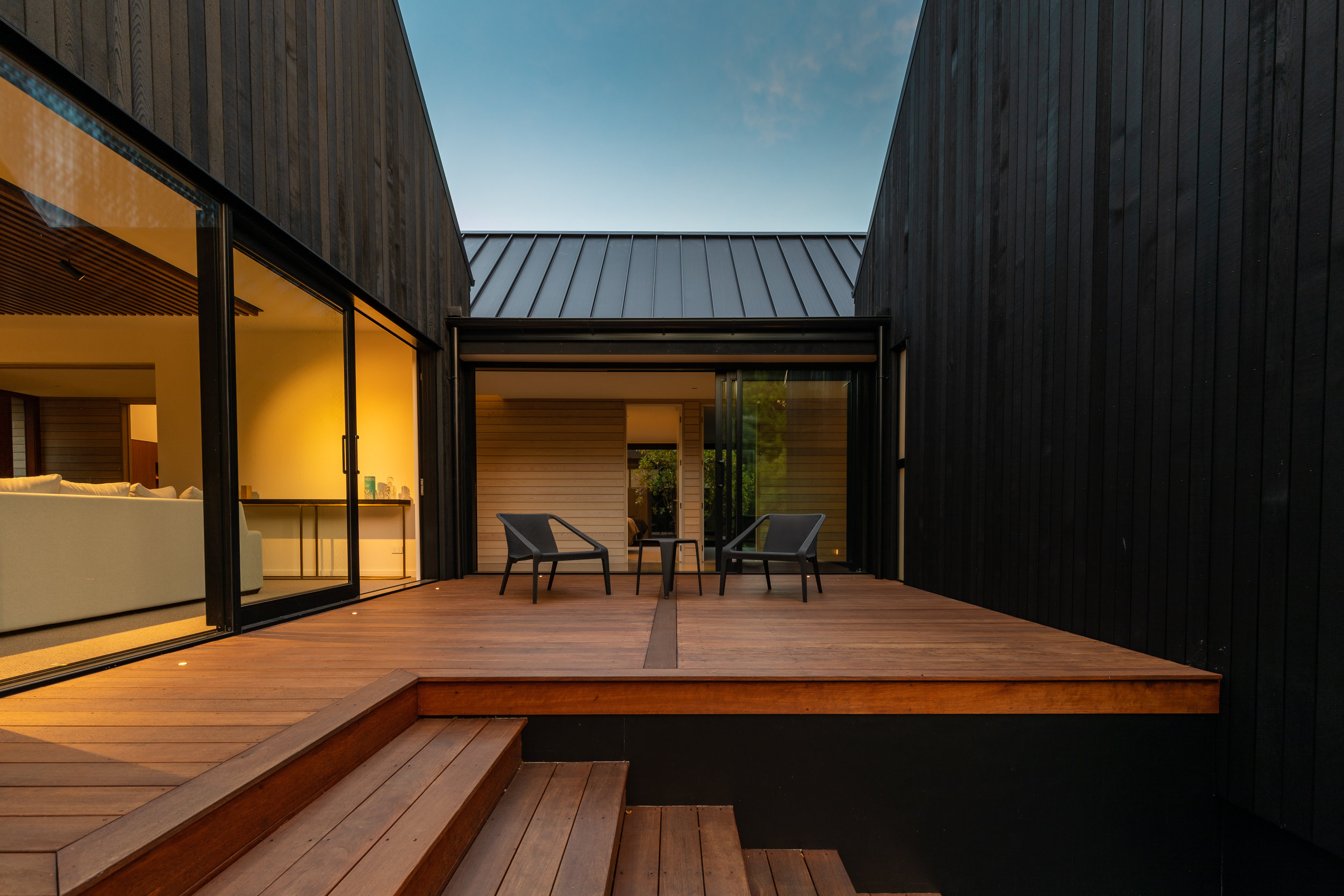 9a Wroxton Tearrace Night-8.jpg