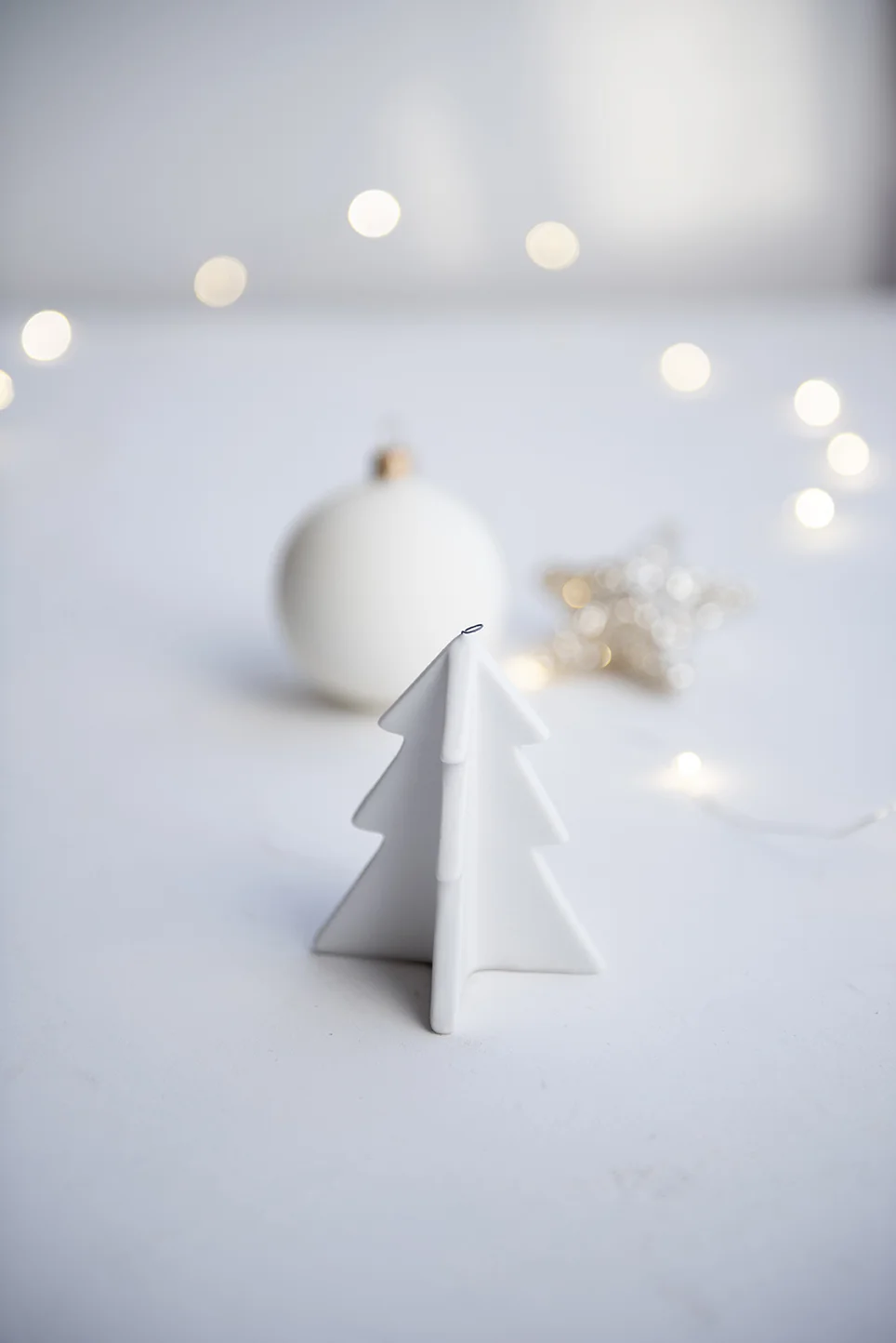 White Christmas decor 1