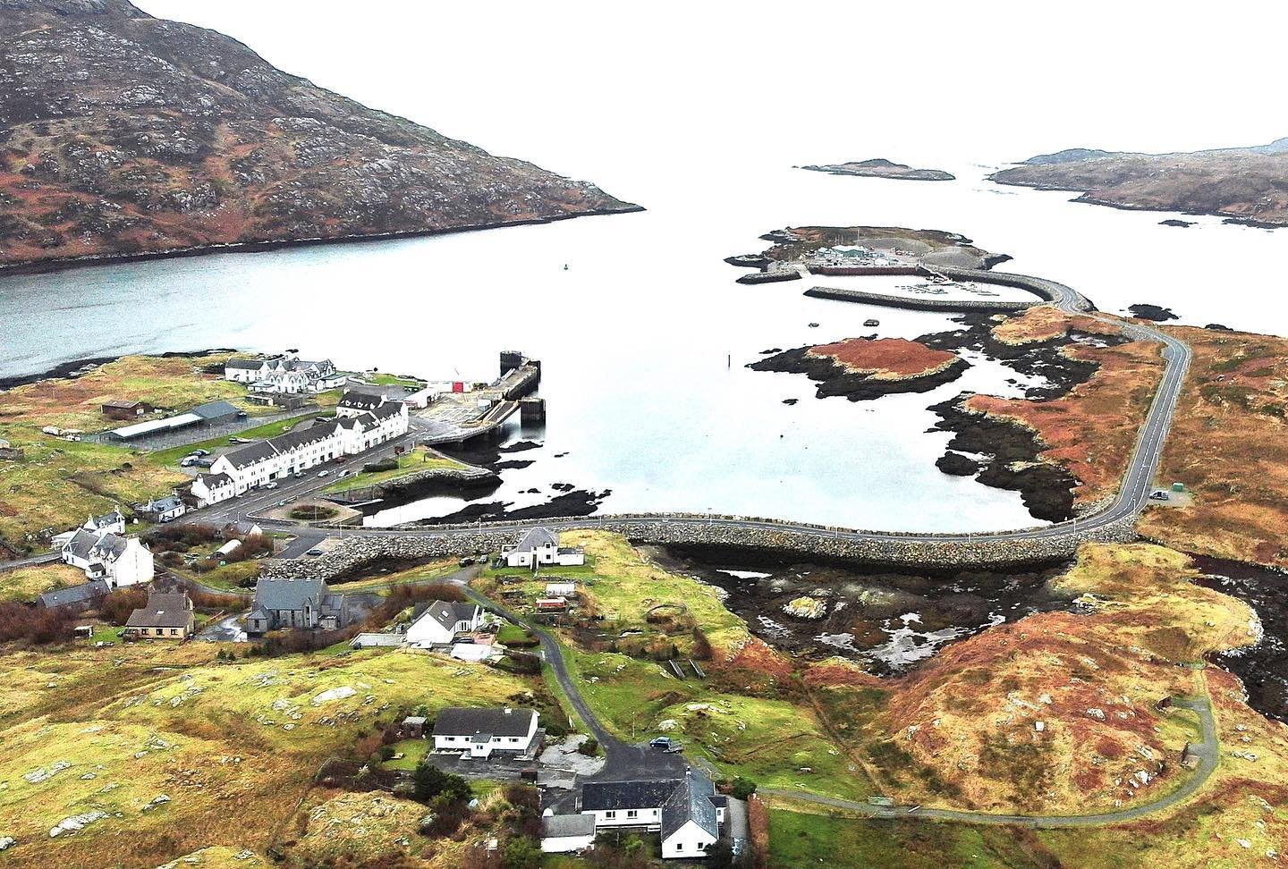 We are pleased to be working alongside Lochboisdale Development Ltd on a new strategic vision for Lochboisdale. Site visit 03.10.22
#lochboisdaleharbour #lochboisdale @hiescotland @storasuibhist #storasuibhist #outerhebrides #southuistfishing #southu