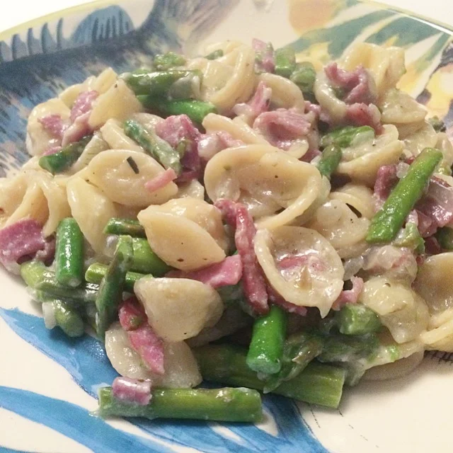 Turkey Bacon &amp; Asparagus Orecchiette