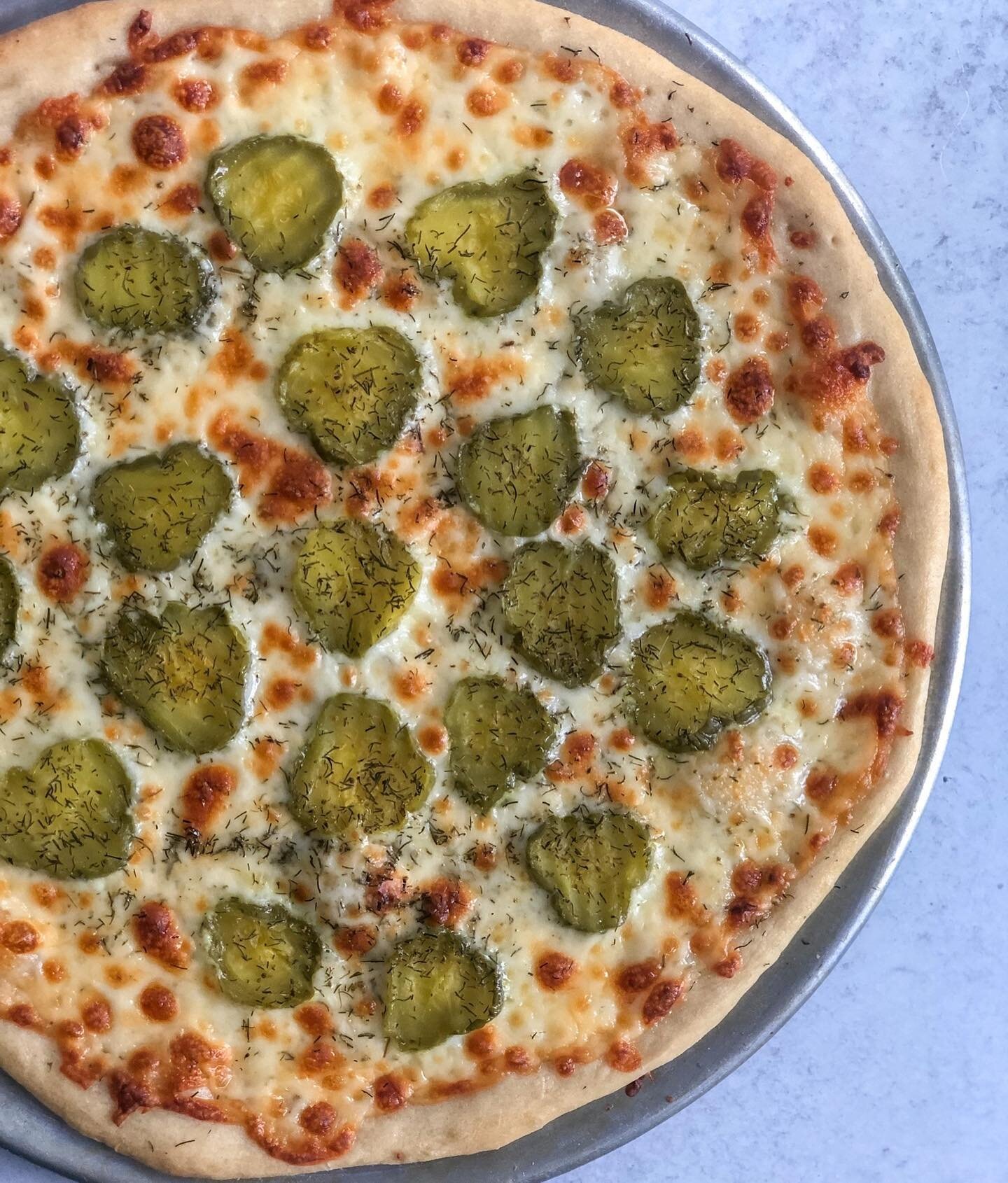 Pickles on pizza?!🤯 I promise, it is...amazing. @thesaltydogaburg thanks for the inspiration. For the original best, head into The Salty Dog in Amherstburg and give this mind blowing pie a try, you&rsquo;ll love it! 
⁠⁠
👩🏻&zwj;🍳If you'd like to t