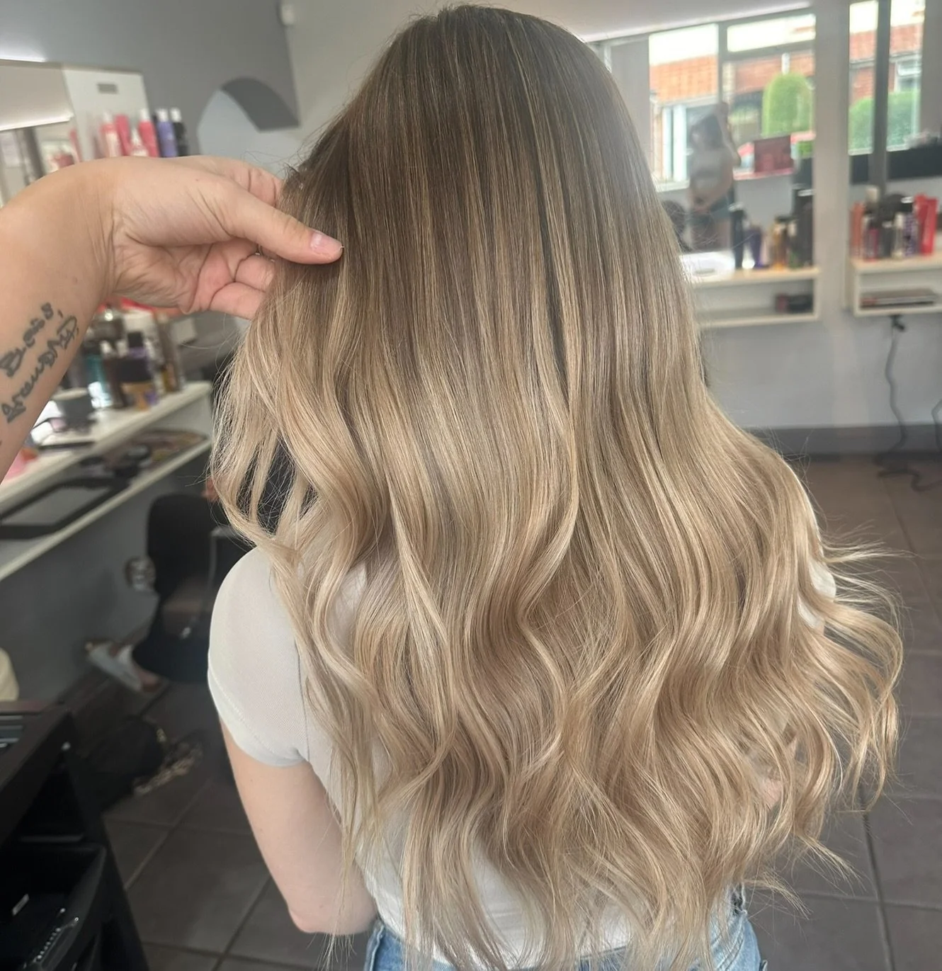 &hearts;️Love is in the hair !&hearts;️

Created by Niamh 

#valentinesday❤️ #valentineshair #love #treatyourselfwell #hairstyles #haircare #selfcare #selflove #norwich #norwichsalon #hairdresser #foils #blonde #longhair #curls #blondehair #instahair
