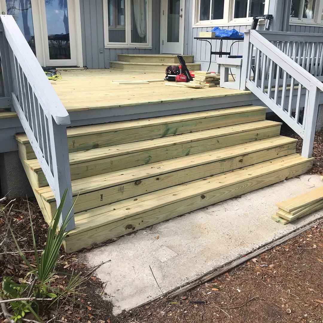 Custom Staircase & Railing